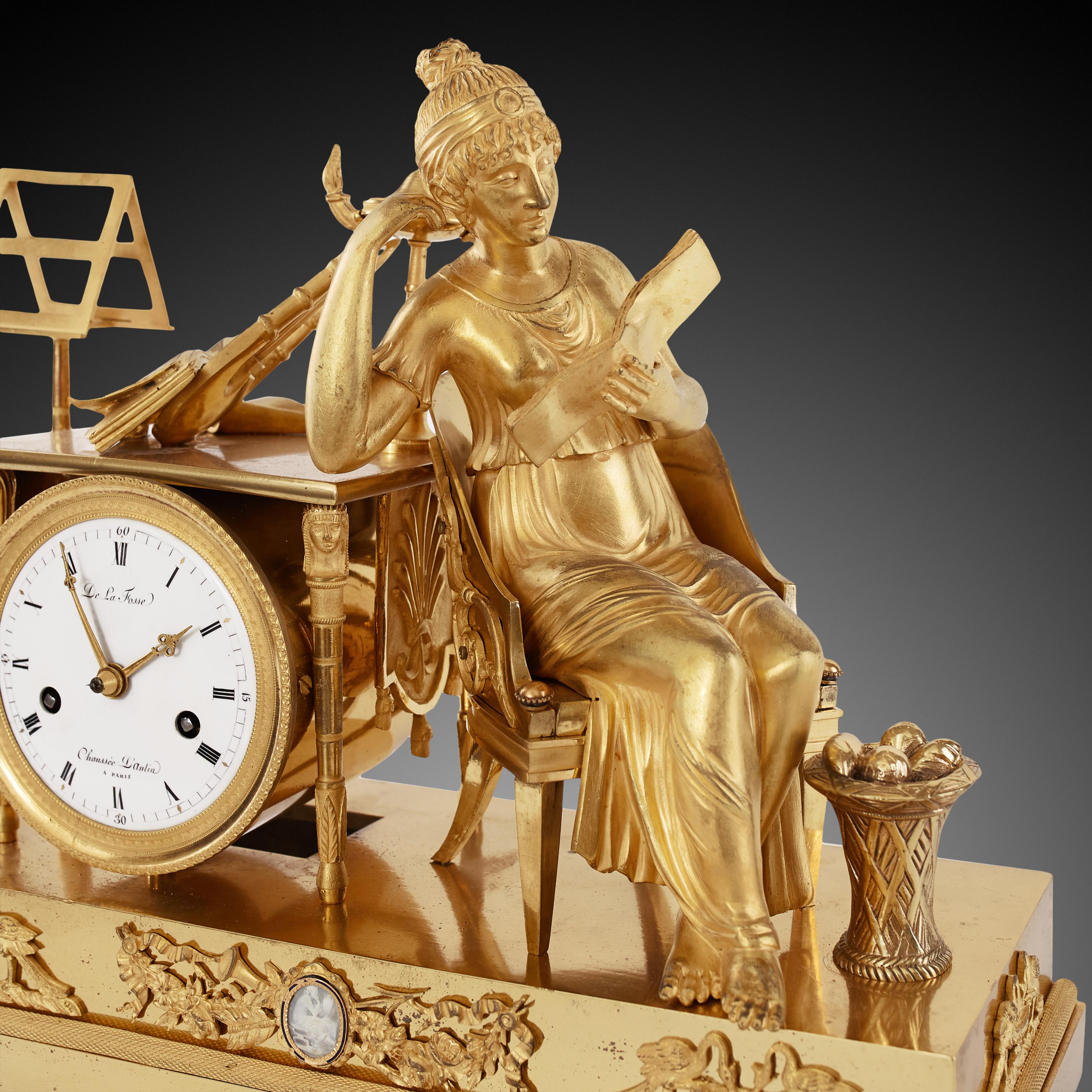 Bronze Horloge de cheminée 19ème siècle Styl Empire par Chaussee D'aulin À Paris en vente