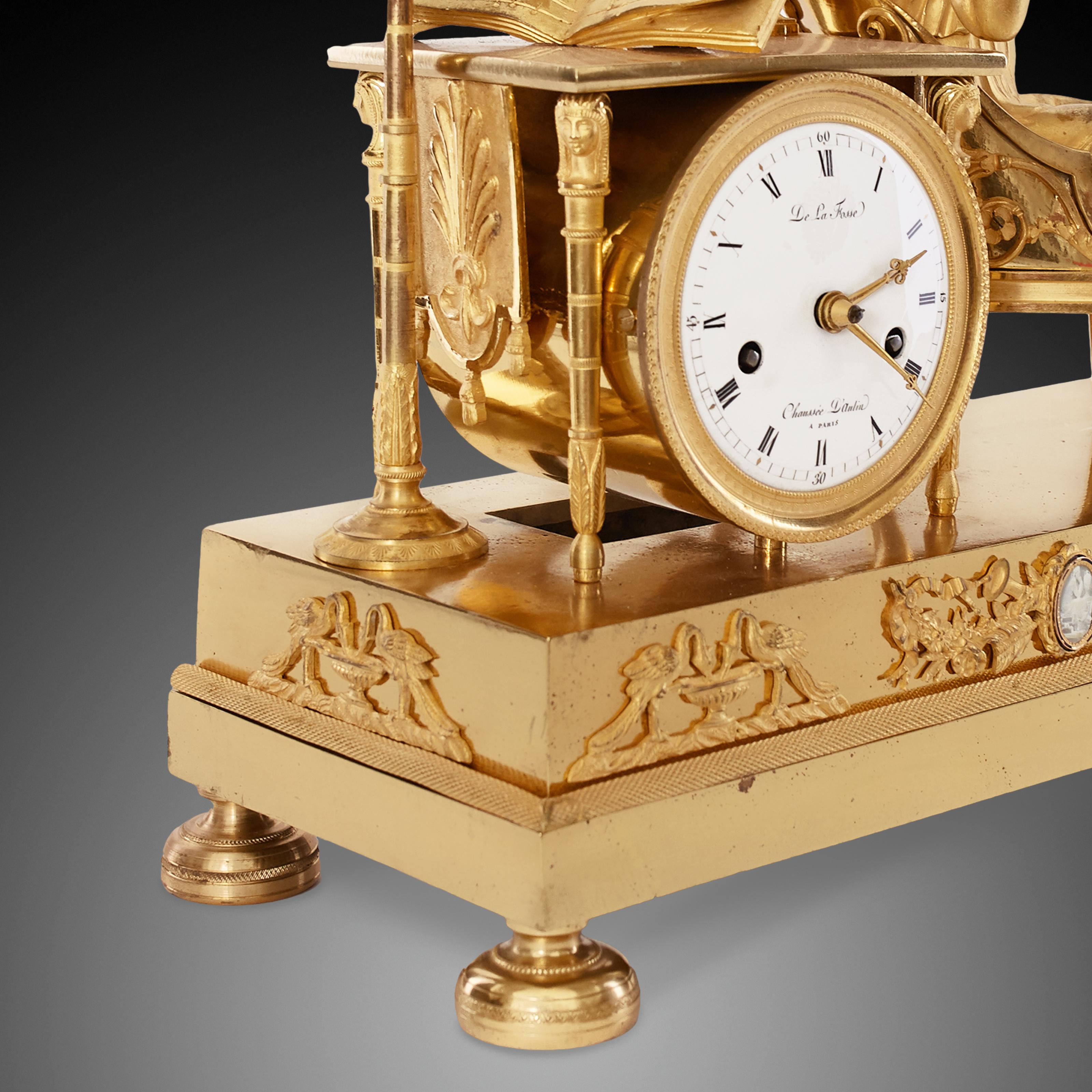 Horloge de cheminée 19ème siècle Styl Empire par Chaussee D'aulin À Paris en vente 1
