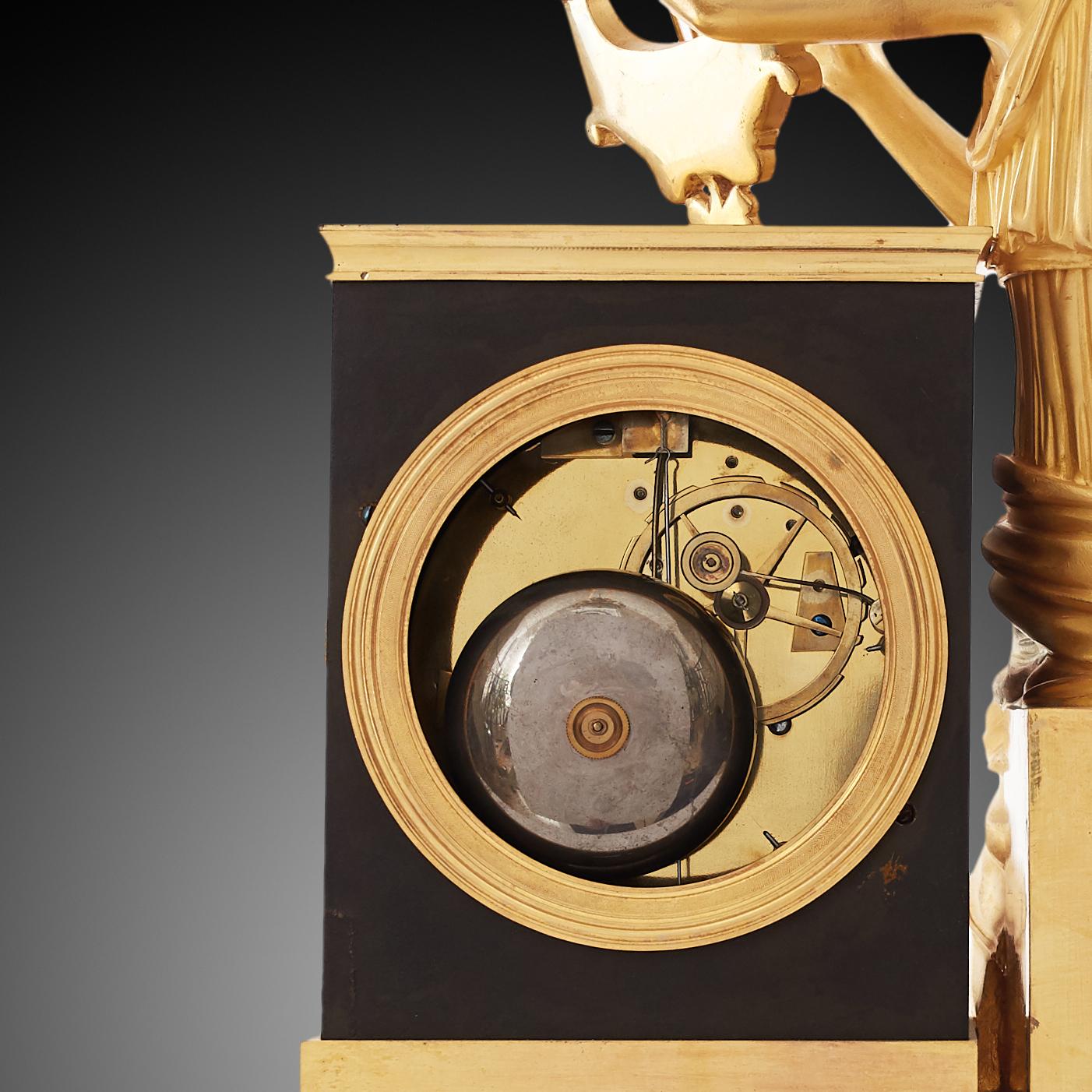 Rococo Horloge de cheminée 19ème siècle style Empire par Galle, Rue Vivienne À Paris en vente