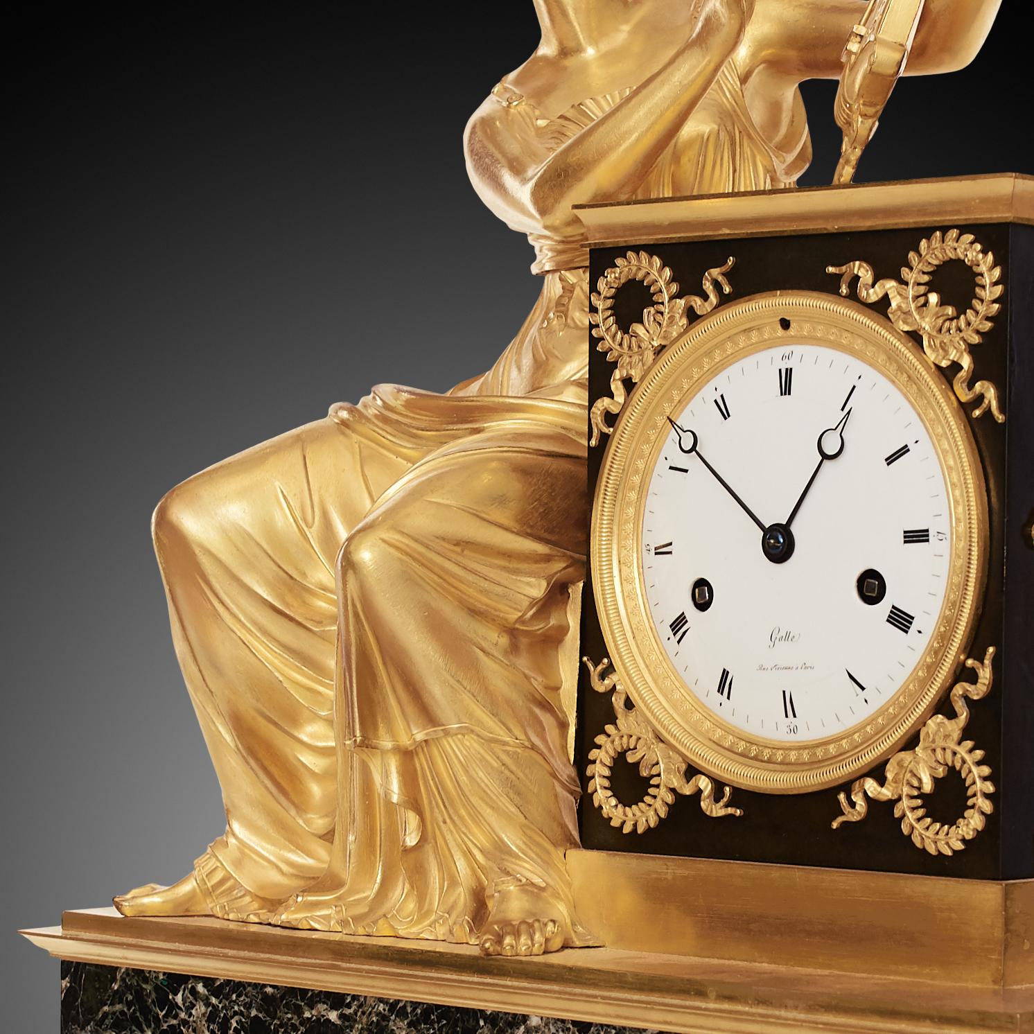 Français Horloge de cheminée 19ème siècle style Empire par Galle, Rue Vivienne À Paris en vente