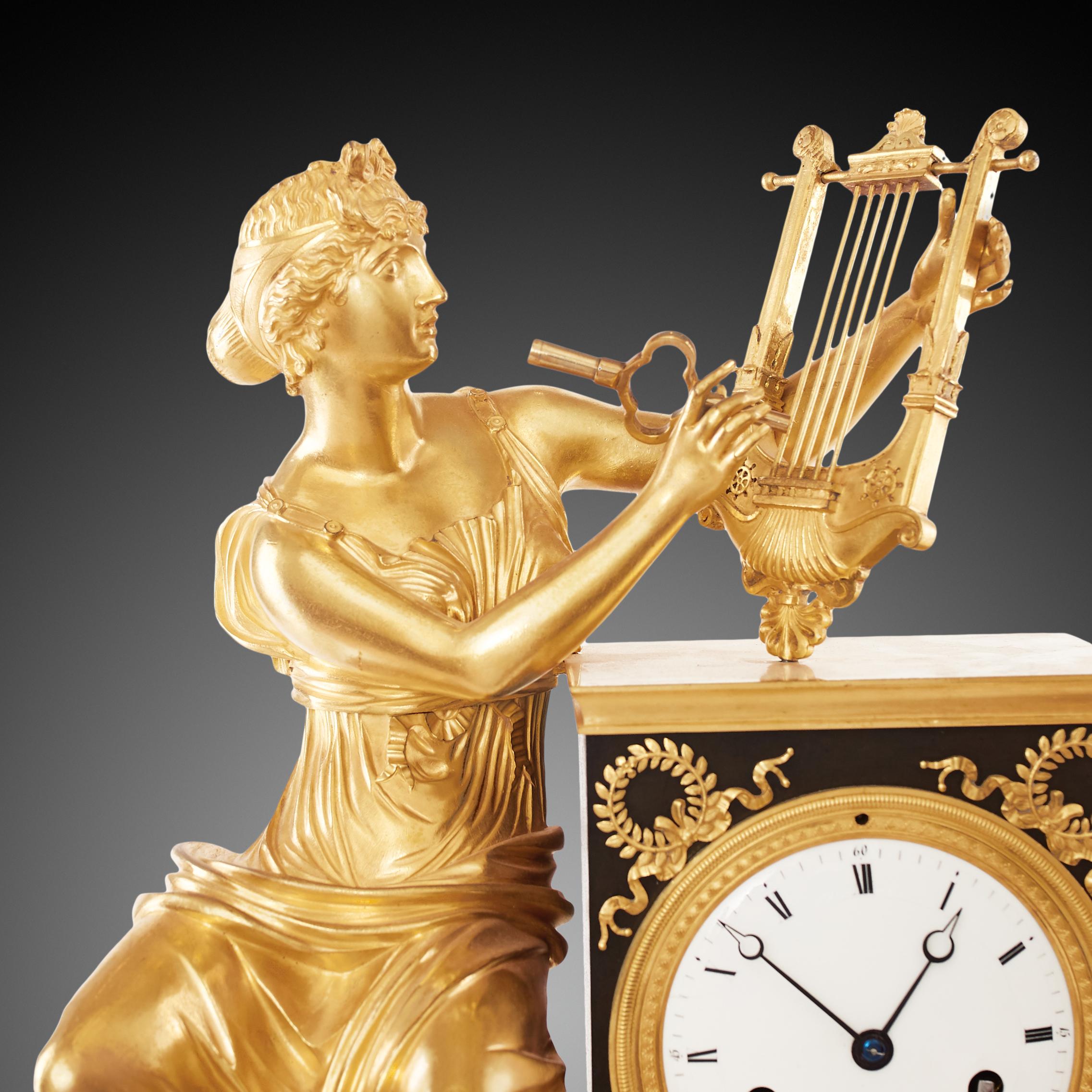 Doré Horloge de cheminée 19ème siècle style Empire par Galle, Rue Vivienne À Paris en vente