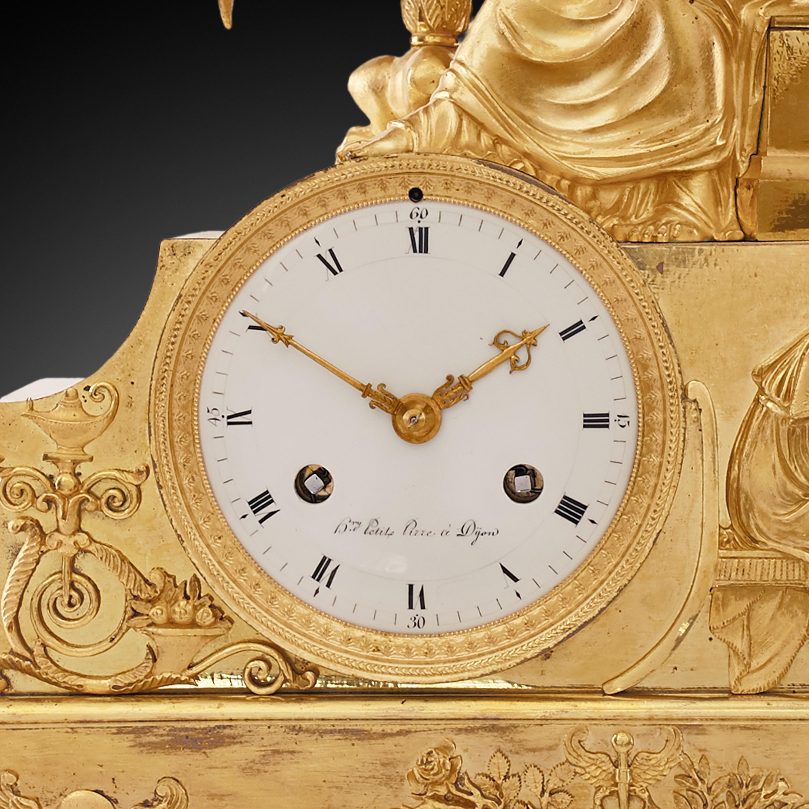 Horloge de cheminée 19ème siècle style Empire par Petit Pizze À Dijon en vente 2