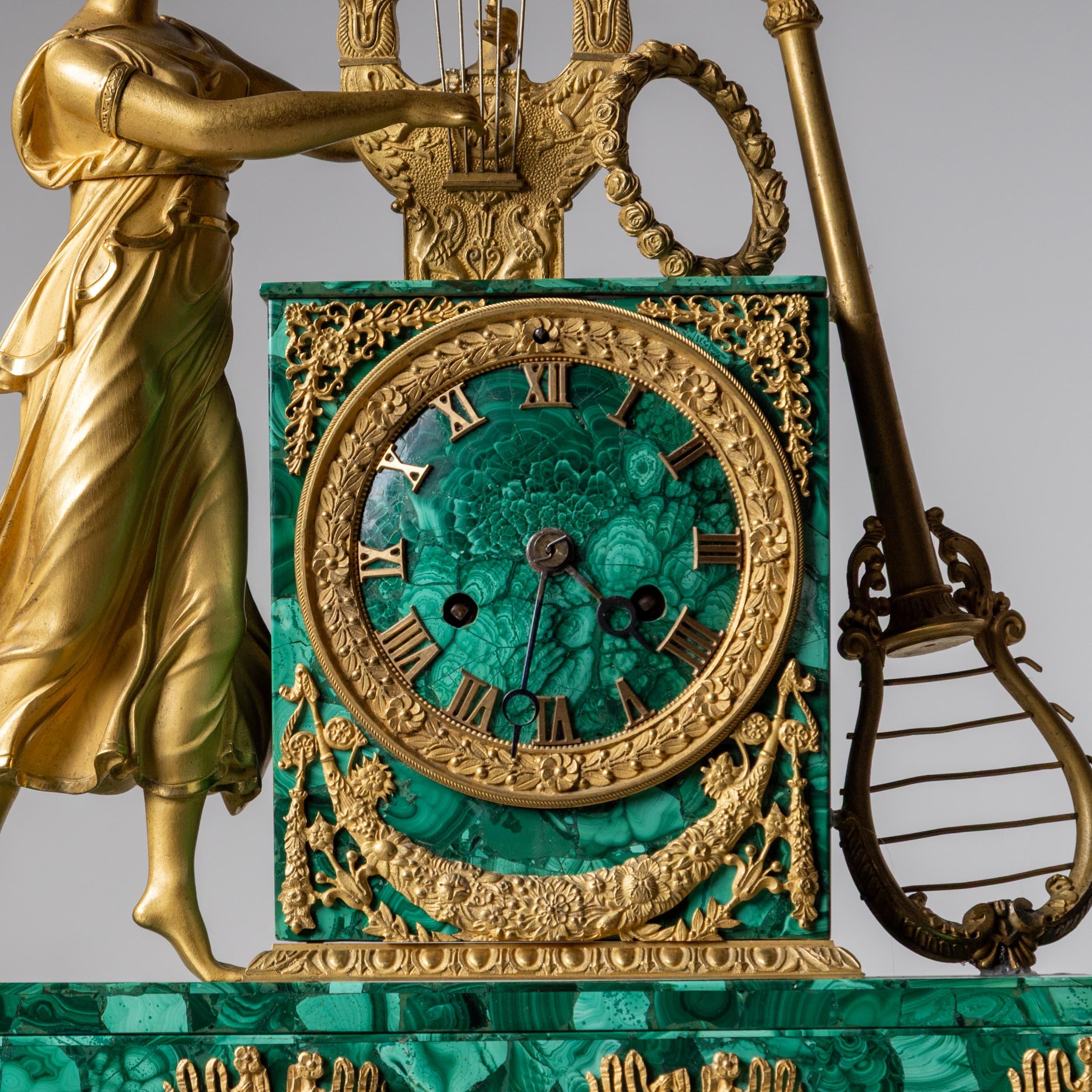 Mantel Clock in Malachite, 19th Century For Sale 1