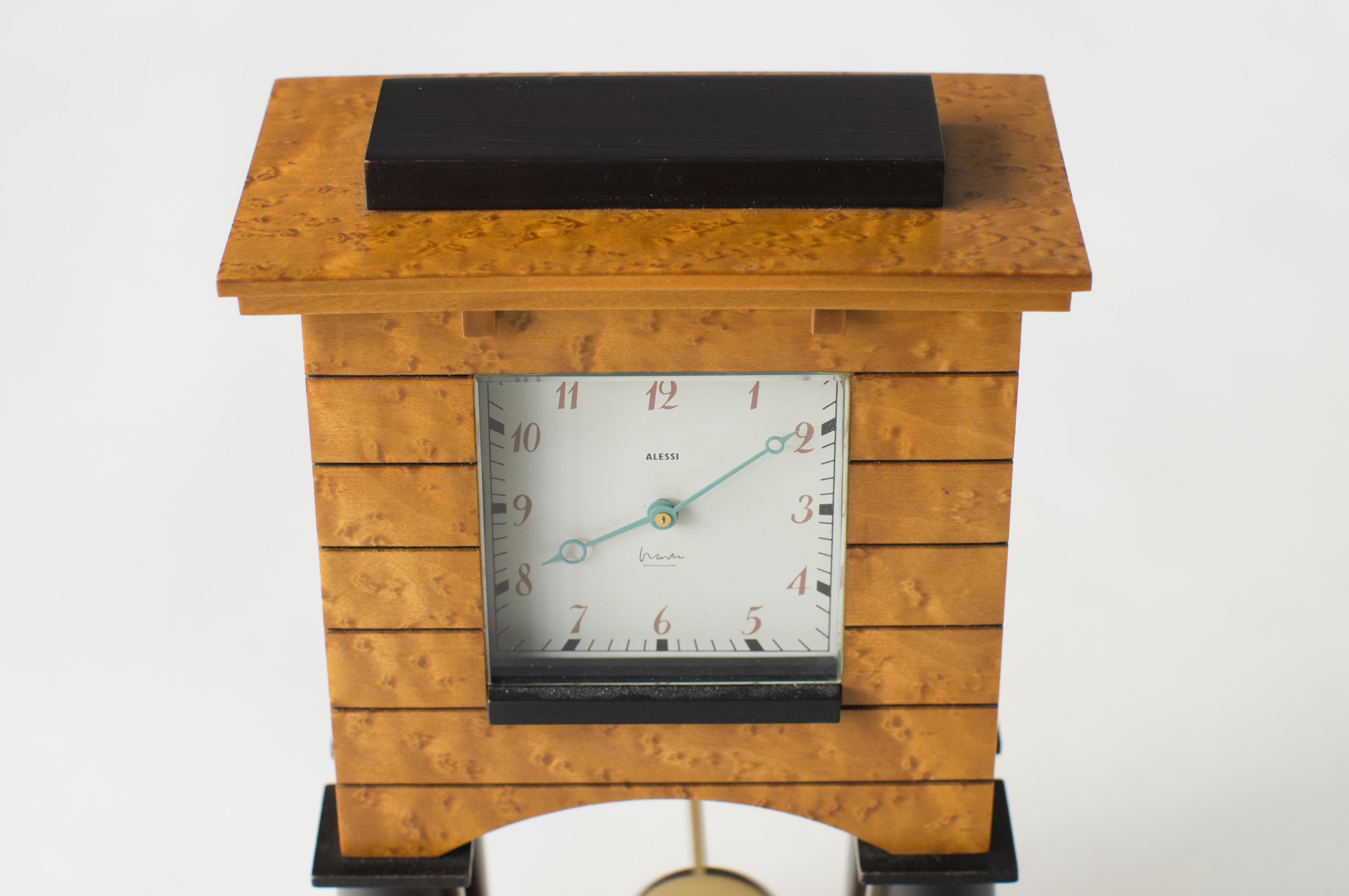 mantlepiece clock