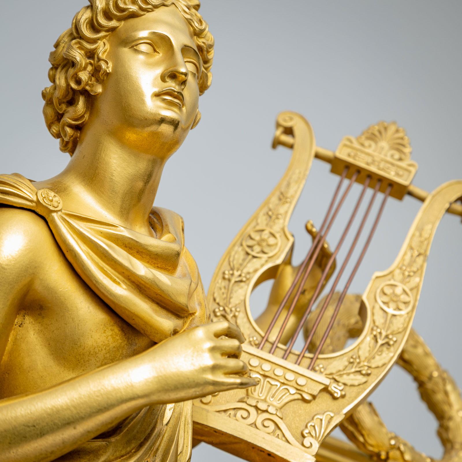 Mantel Clock with Apollo, Early 19th Century In Good Condition For Sale In Greding, DE