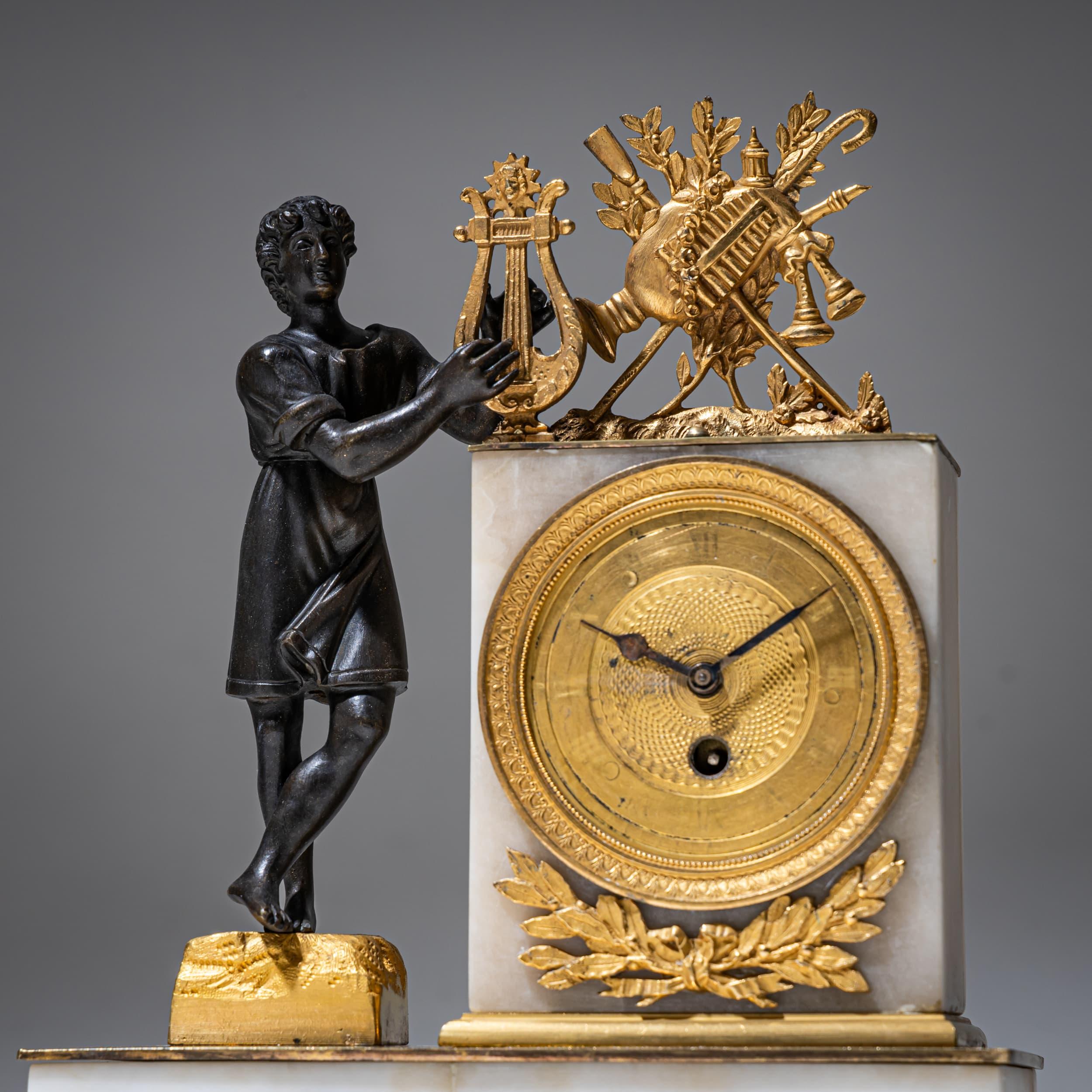 Mantel Clock with Orpheus Figure, 19th Century In Good Condition For Sale In Greding, DE