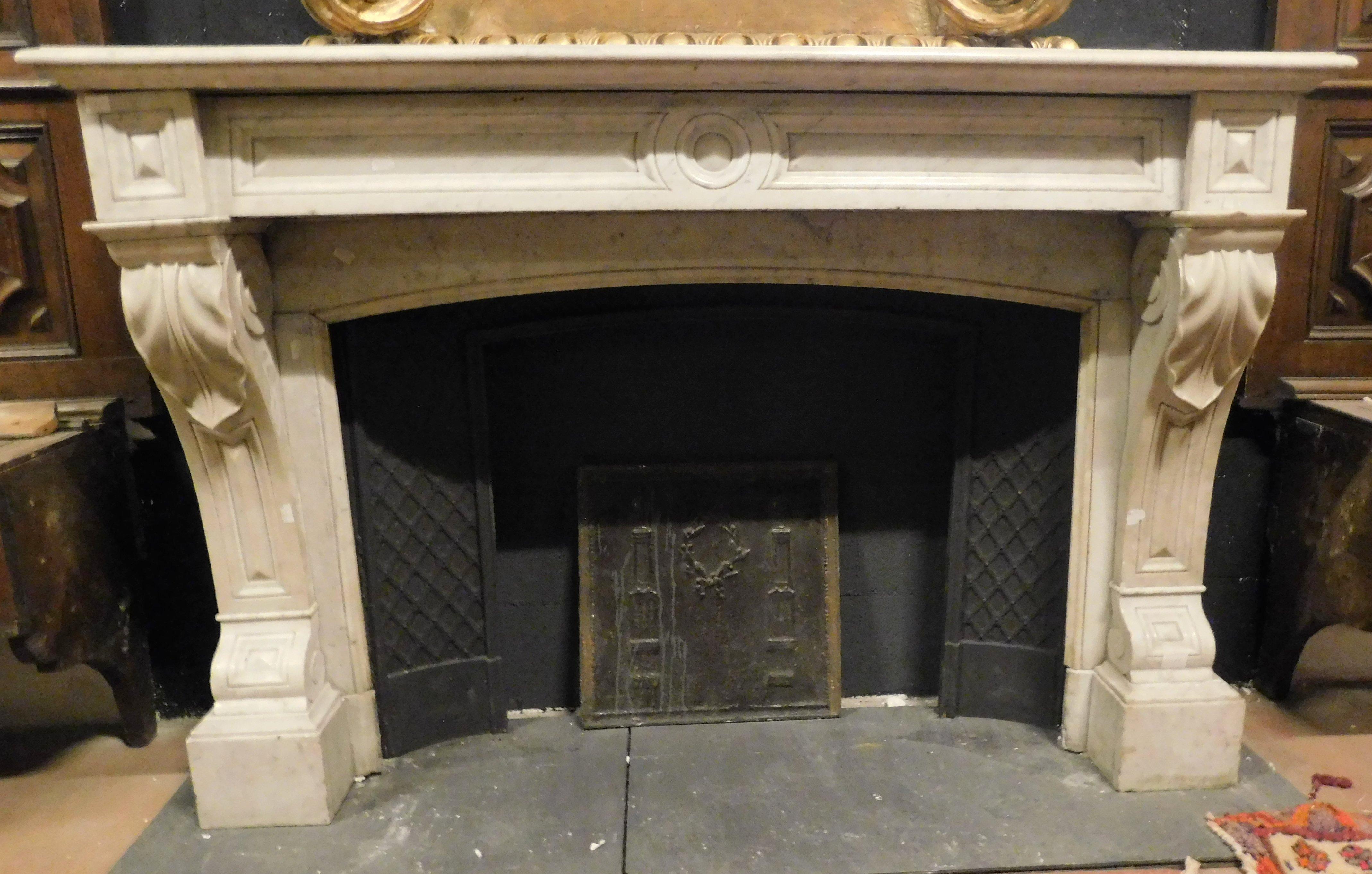 Hand-Carved Mantel fireplace, carved in white Carrara marble, 19th century France For Sale