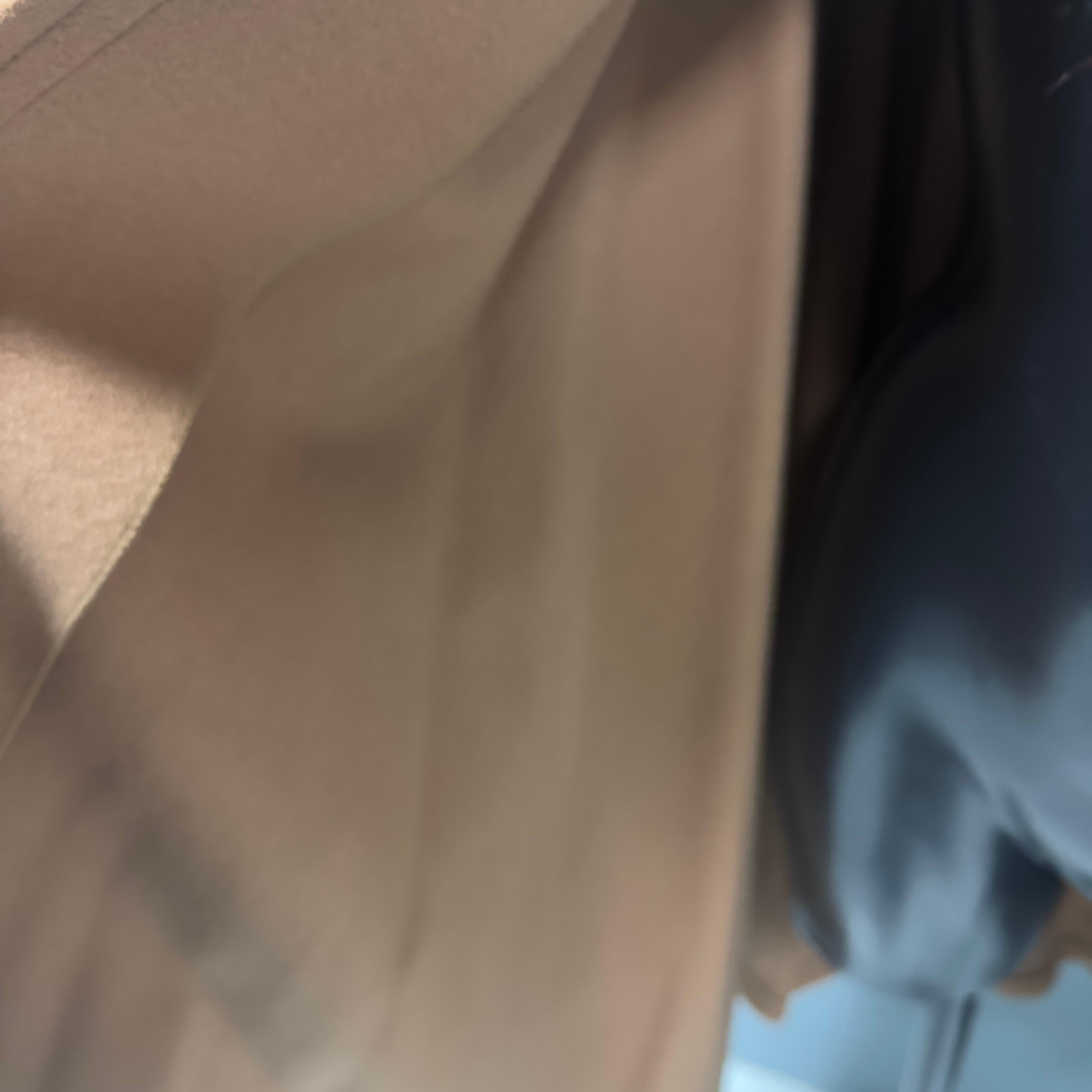 Mantella Anni 80 Farbe cammello Yves Saint Laurent Mai utilizzata für Damen oder Herren im Angebot