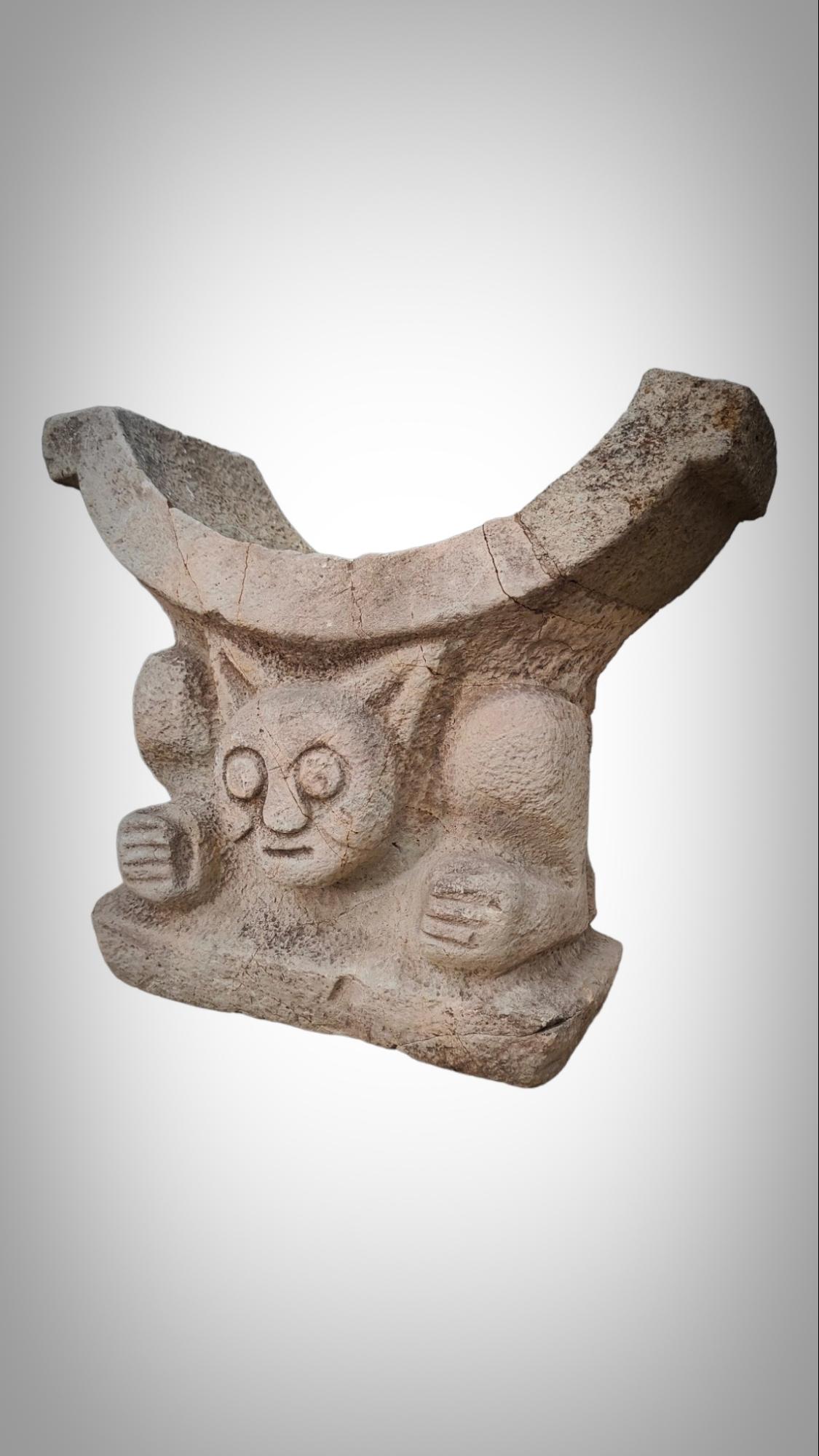 Manteña Chair of Power Cachique of Prehispanic Ecuador 900 AD For Sale 5