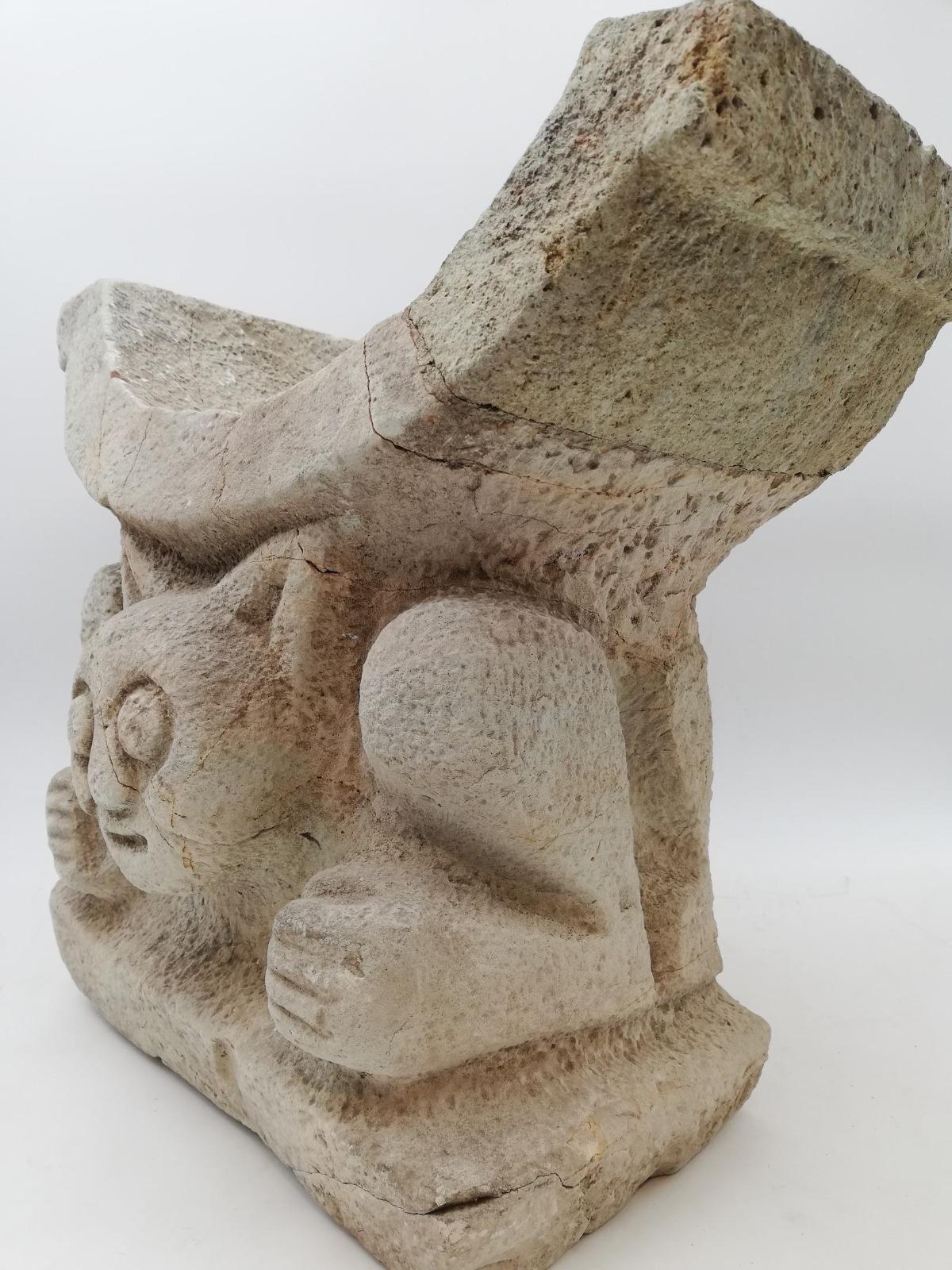 Manteña Chair of Power Cachique of Prehispanic Ecuador 900 AD For Sale 11