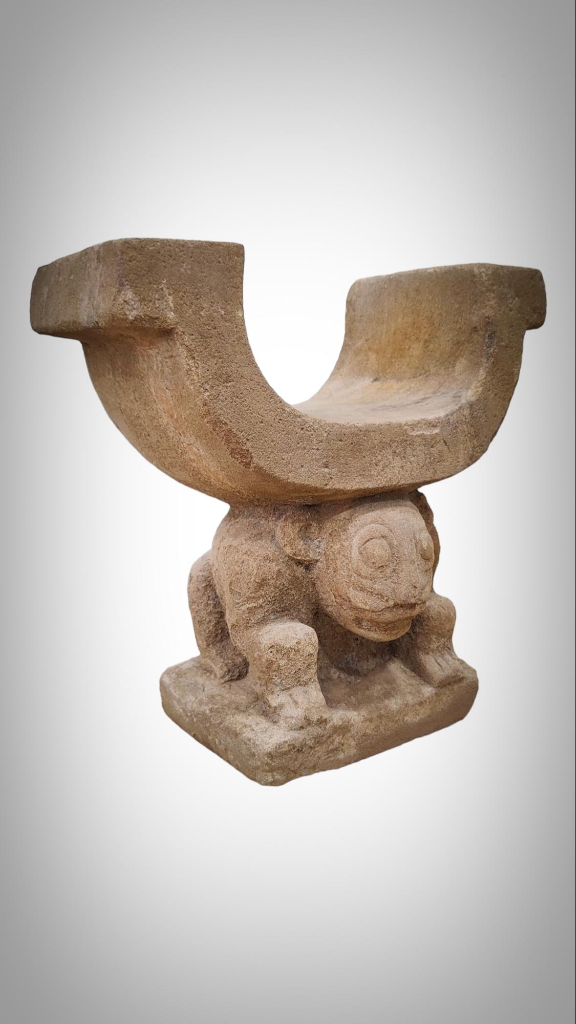 Manteña Chair of Power Cachique of Prehispanic Ecuador 900 AD For Sale 4