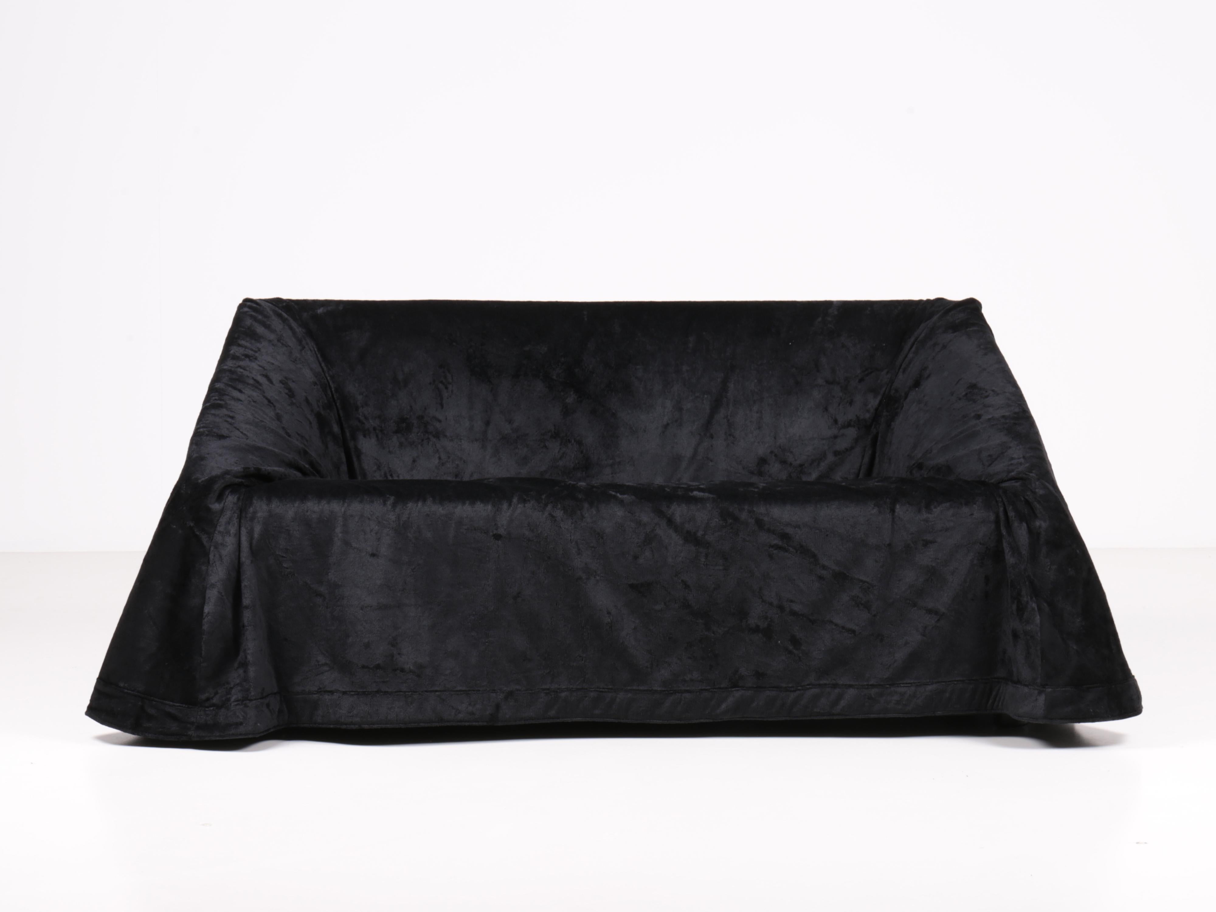 Mid-Century Modern Mantilla Sofa 160 by Kazuhide Takahama Paradisoterrestre Edition For Sale
