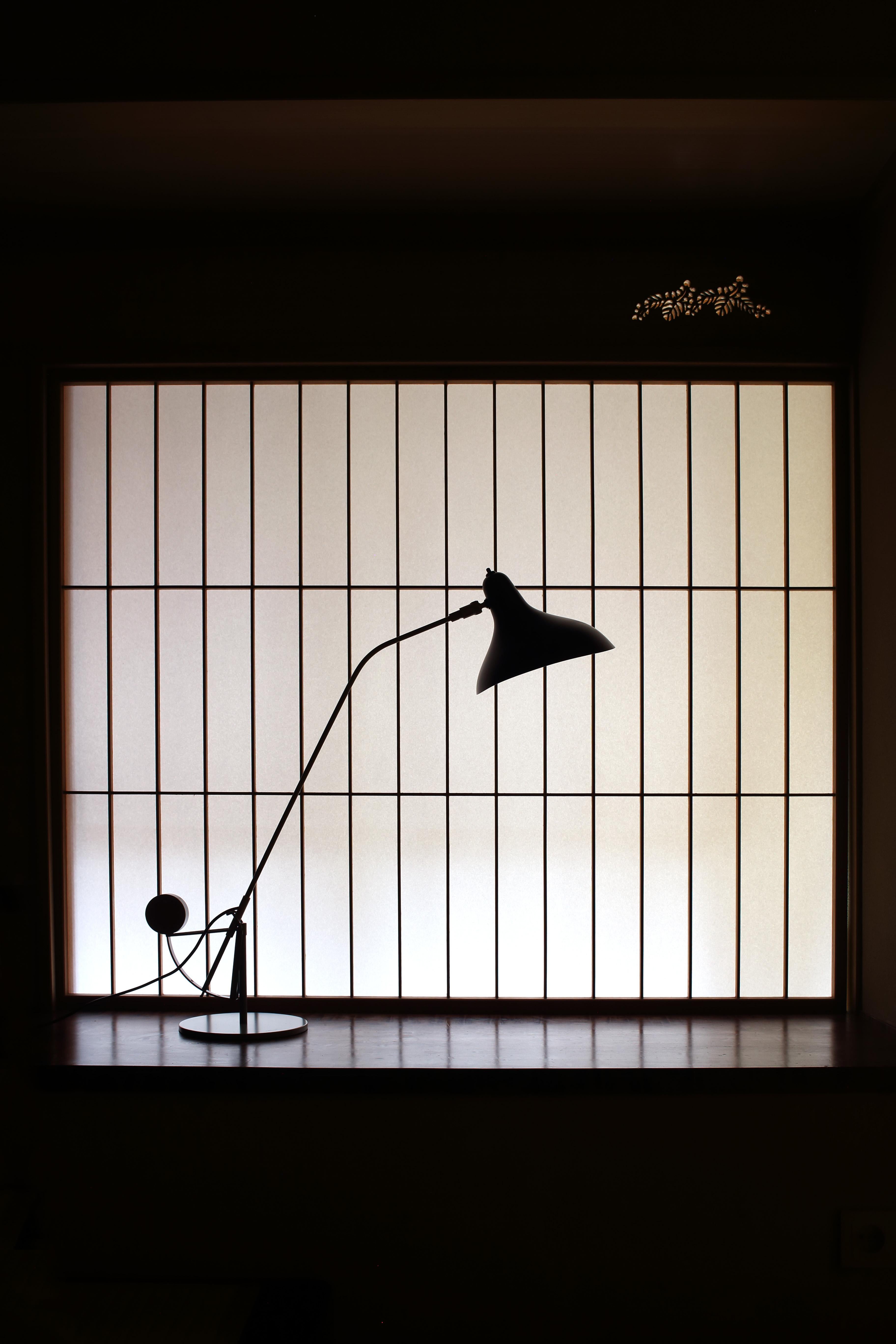 Mantis BS3 Table Lamp Designed in 1951 by B. Schottlander as a Tribute to Calder For Sale 1