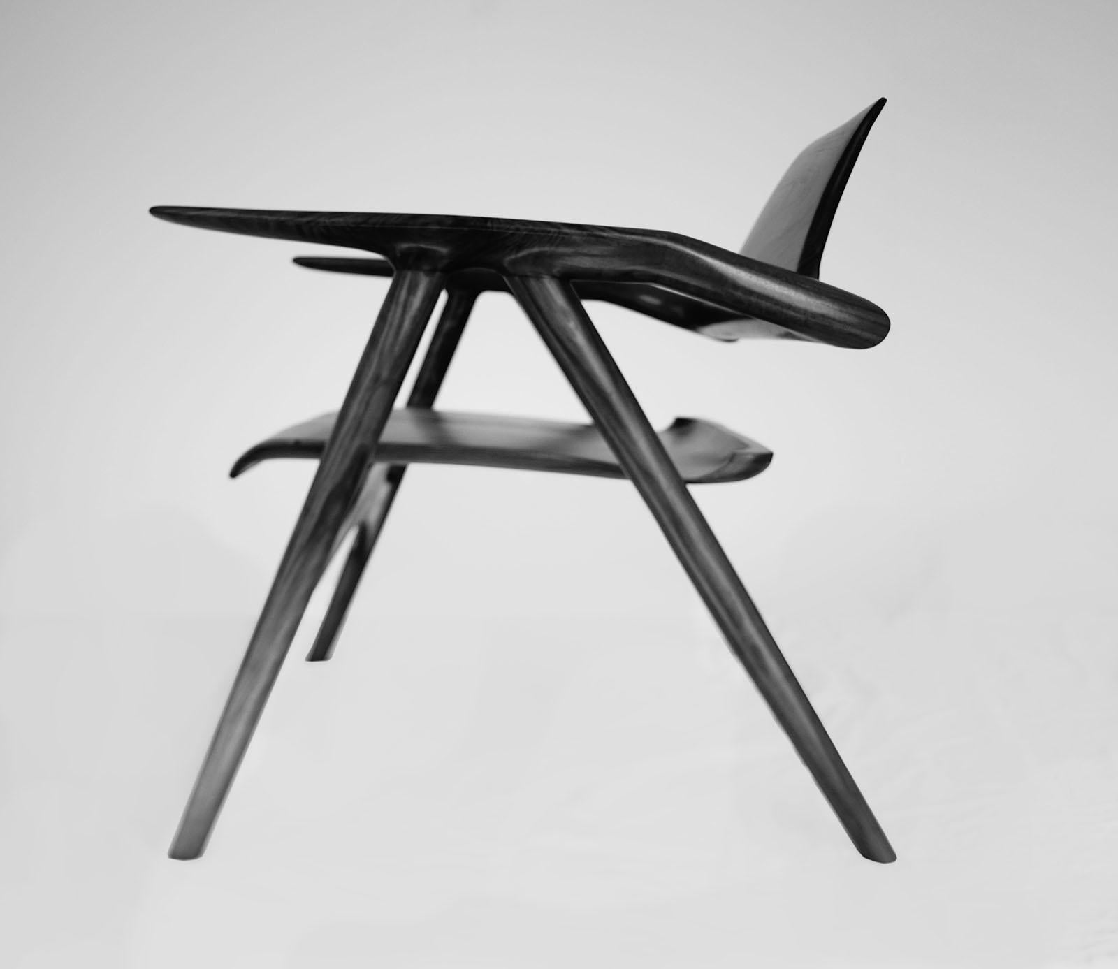 Mantis Chair in Walnut Wood, Hand-Sculpted Chair by Kokora For Sale 1