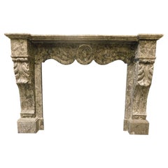 Cheminée de cheminée grise veinée, sculptée et ondulée, Italie