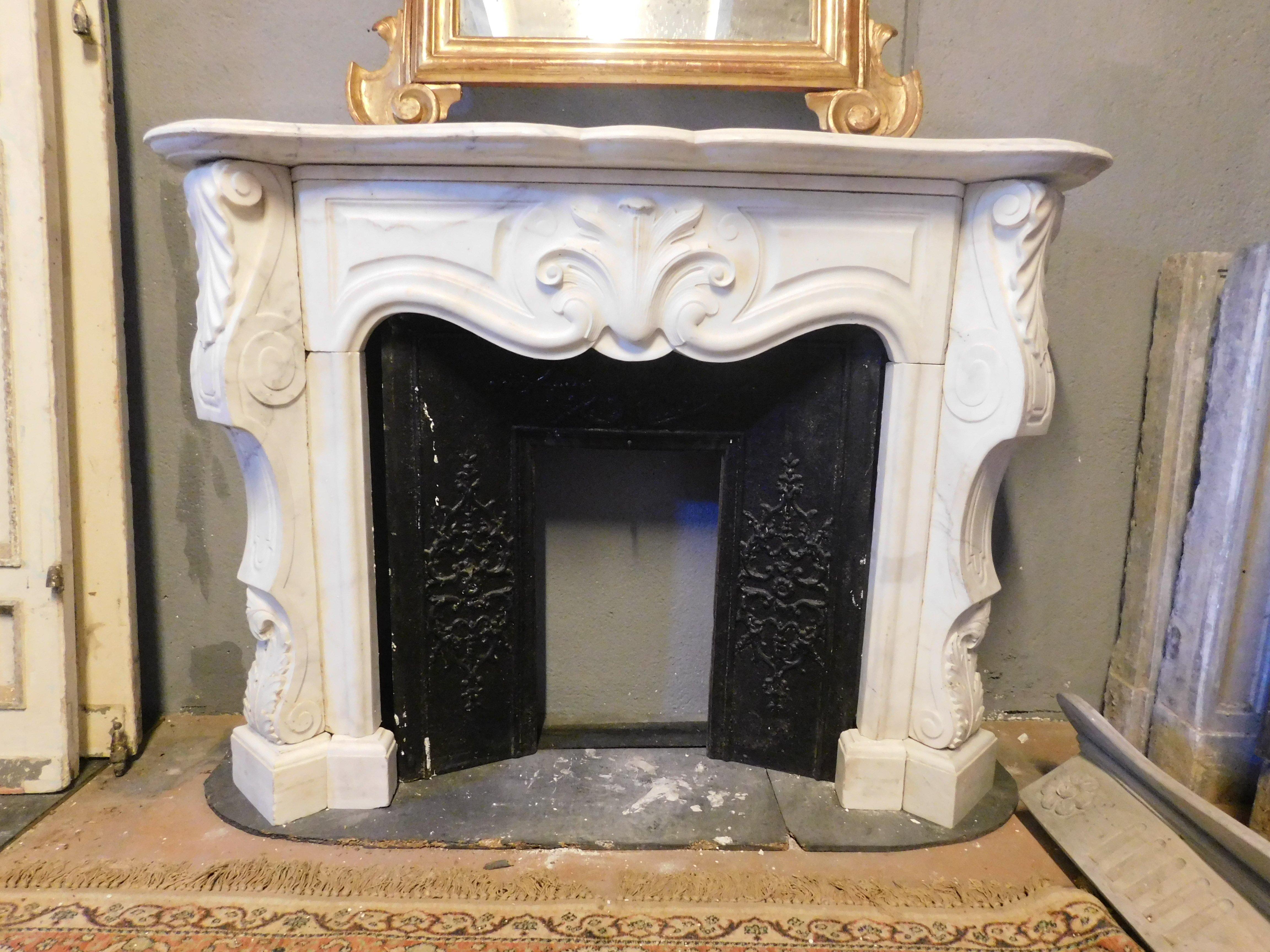 Mantle Fireplace in White Carrara Marble, Richly Carved, 19th Century Italy For Sale 1