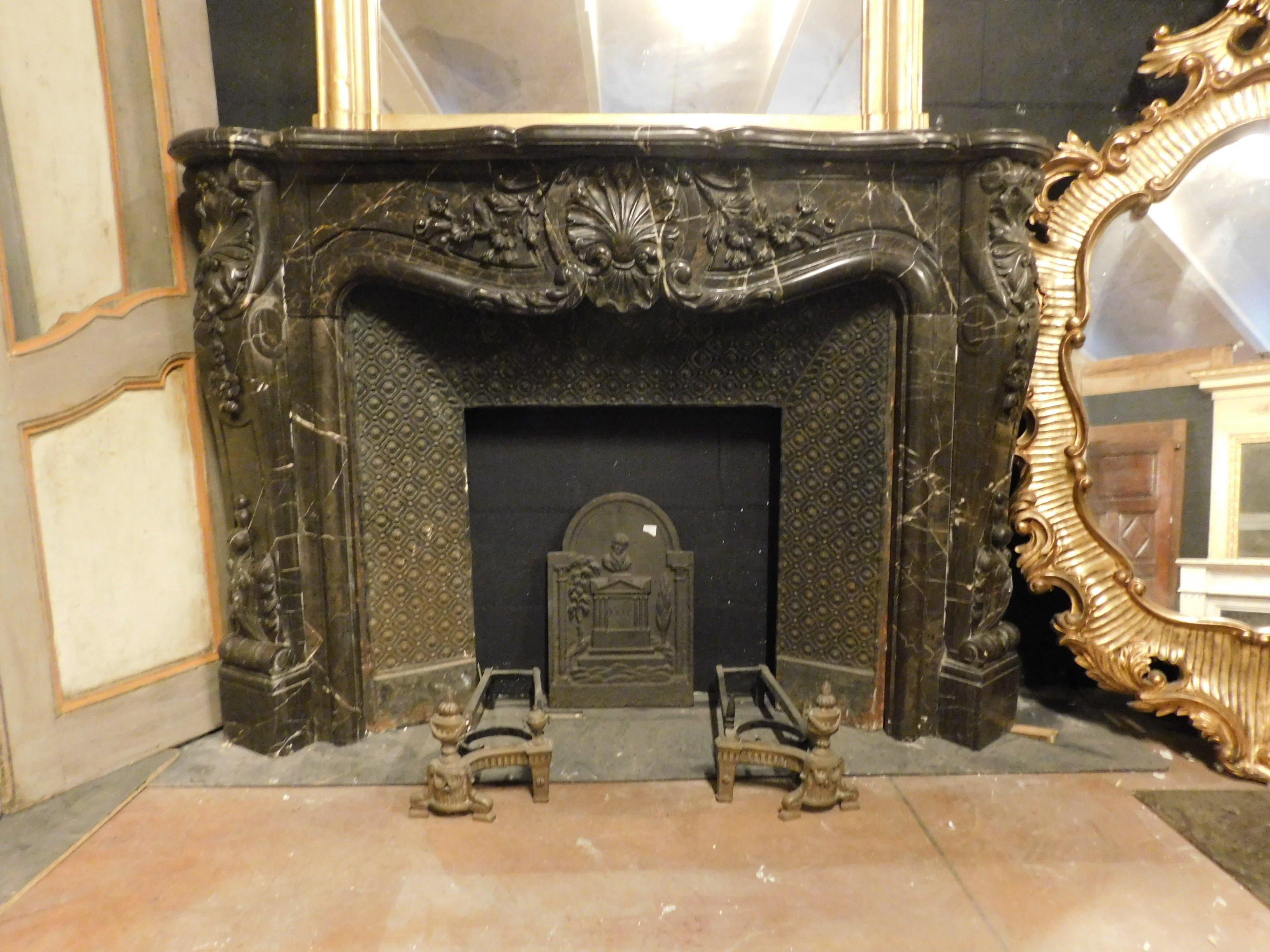 Italian Mantle Fireplace Richly Carved Black Marble, Central Shell, 19th Century, Italy For Sale