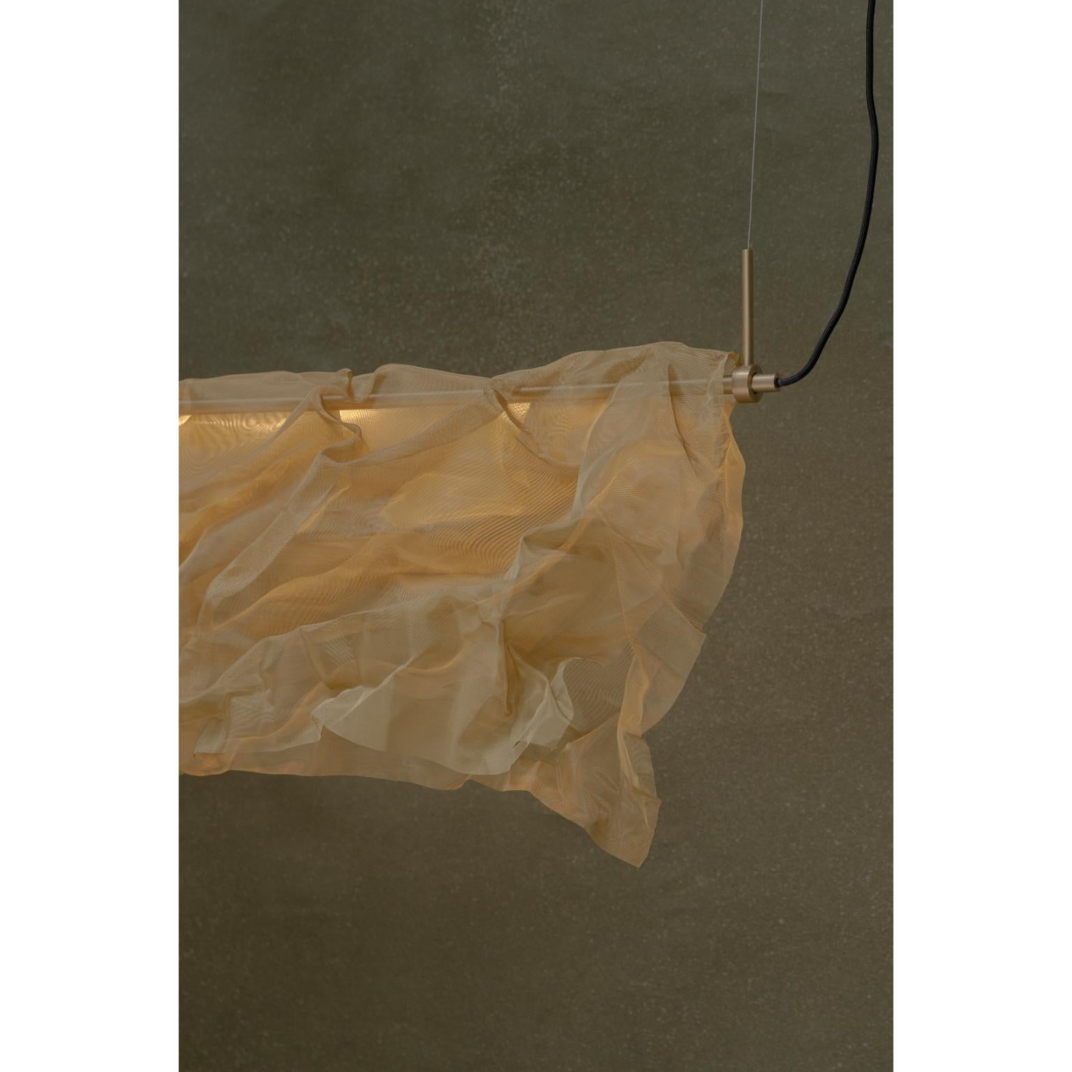 Luminaria Manto de latón envejecido con malla de latón by Nuumbra Moderno en venta