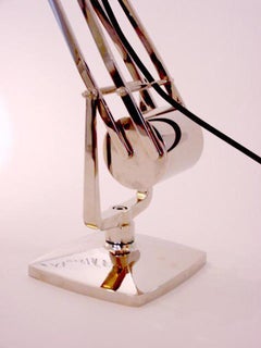 Mantodeus Tischleuchte Mid-Century Modern Style Re-Edition