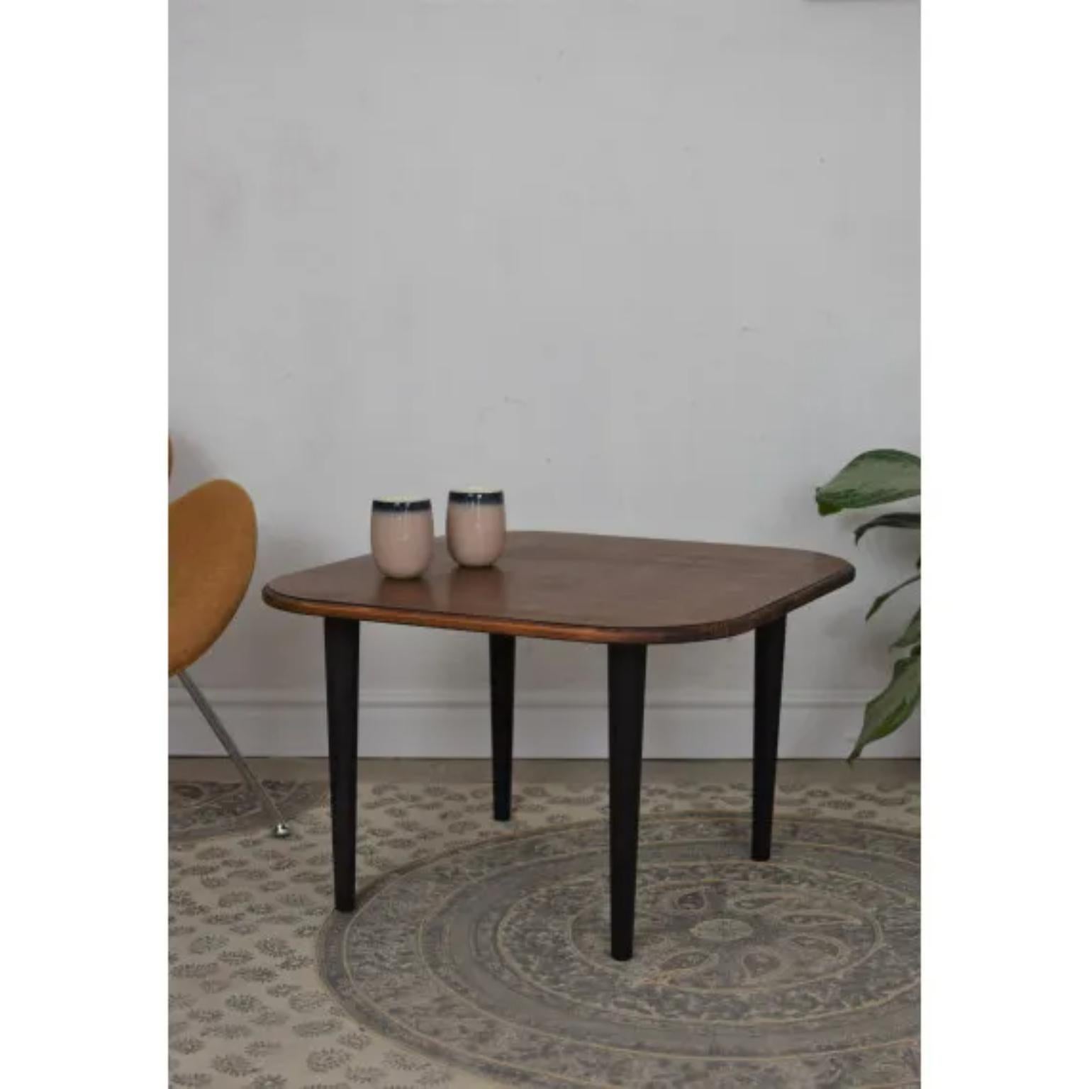 Postmoderne Table basse Manu par Pastform en vente