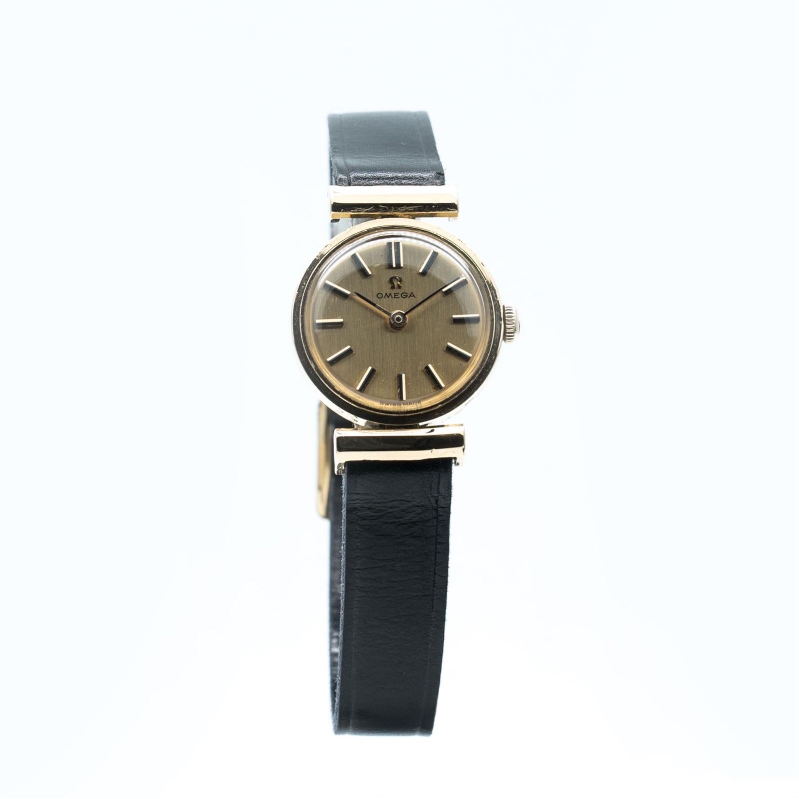 Mid-20th Century Manual Ladies Omega Gold Watch, circa 1960, Swiss Made, Valuated