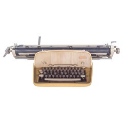 Manual Typewriter, HCESAR Keyboard from MESSA