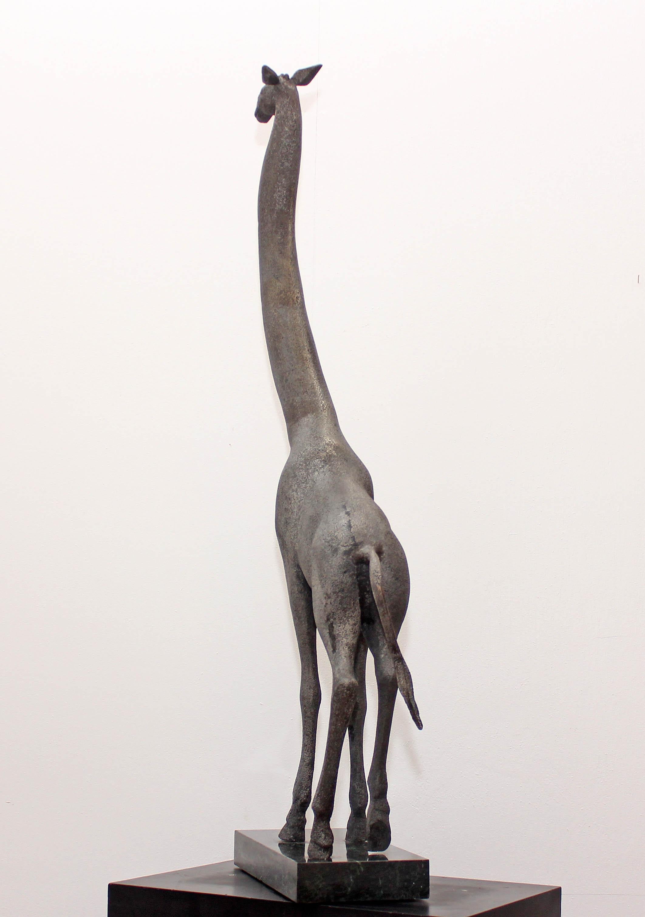 Large Modern Giraffe Sculpture by Manuel Carbonell Latin American  For Sale 5