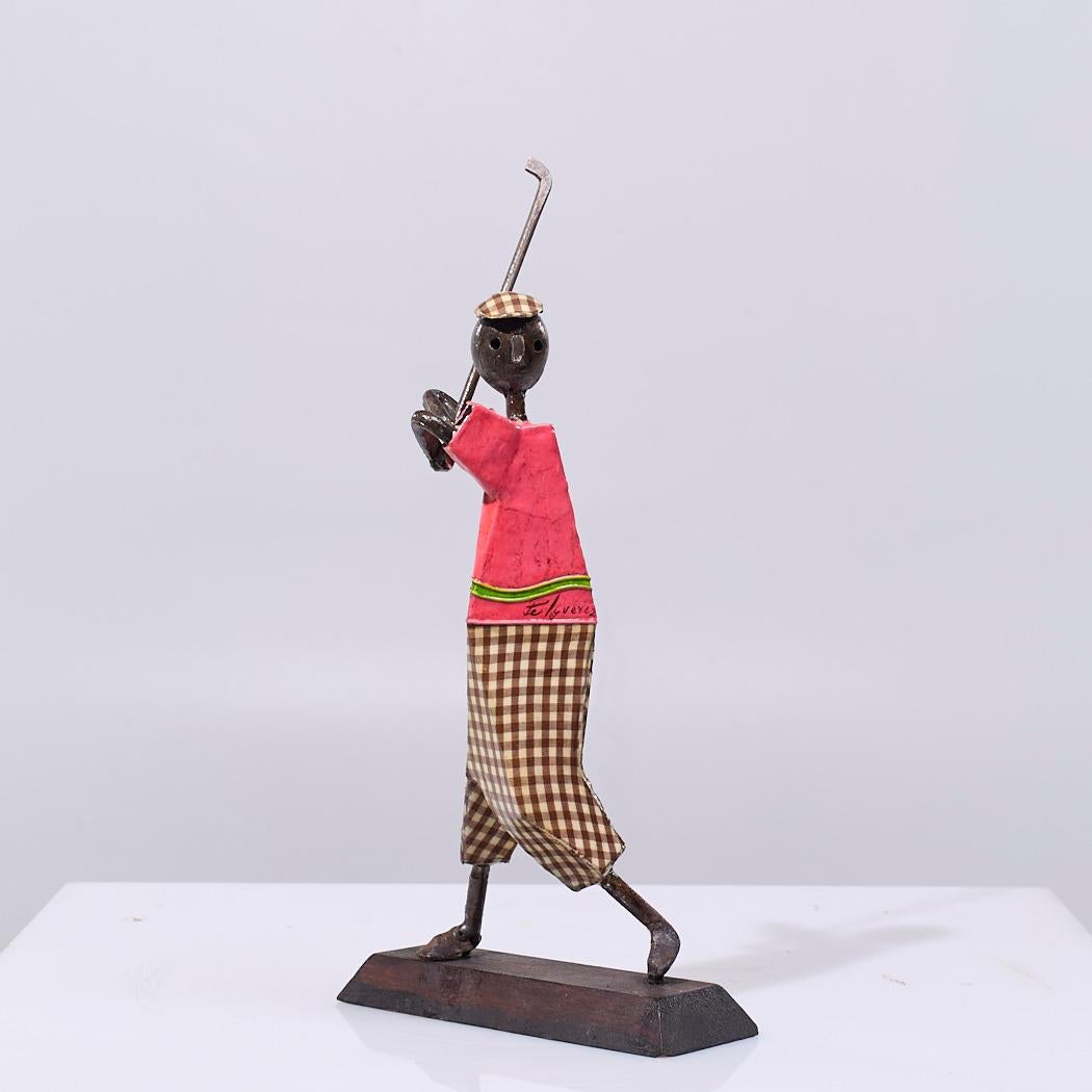 Mid-Century moderno Manuel Felguerez Scultura di giocatore di golf in metallo del metà del secolo scorso in vendita