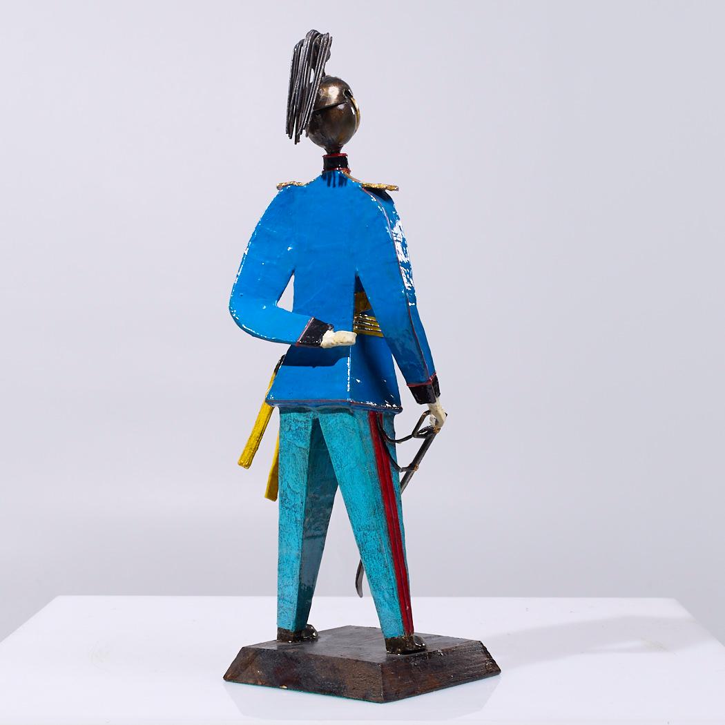 Manuel Felguérez Soldado de juguete de metal mexicano de mediados de siglo (1 de 7) Metal en venta