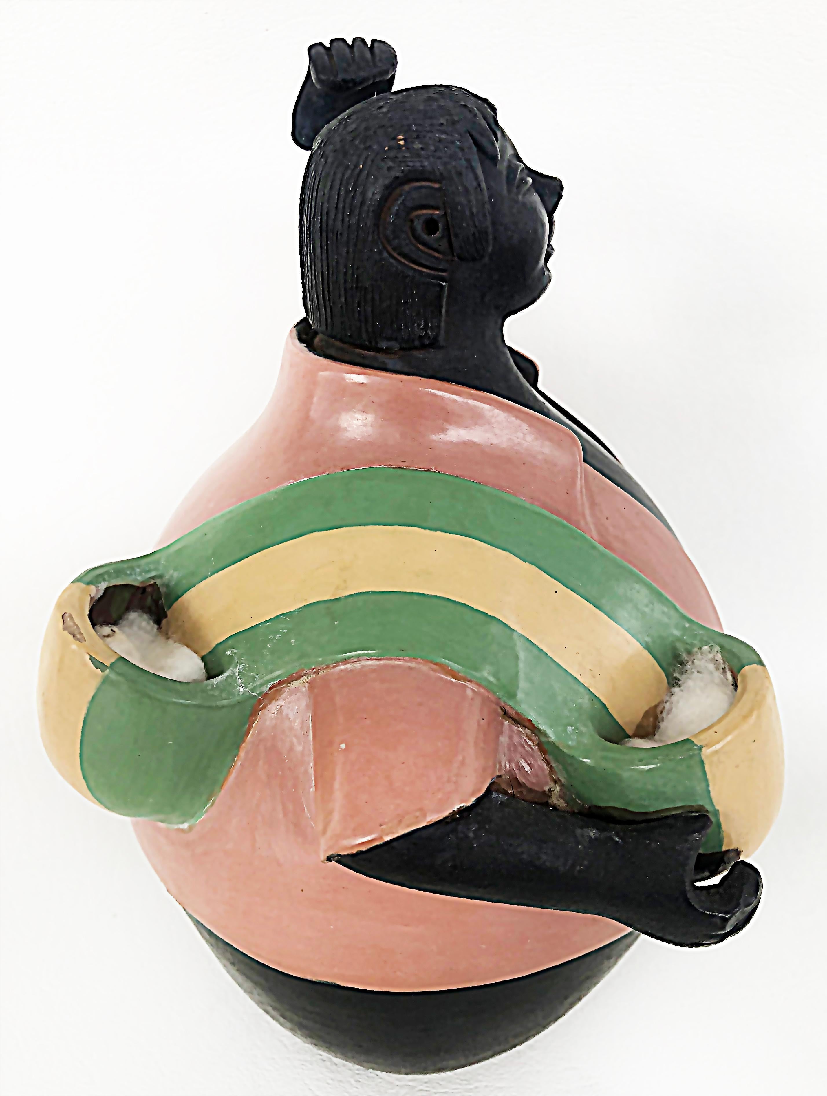 Manuel Sandoval Valez Latin American Figurative Ceramic Sculpture of a Newsboy In Good Condition For Sale In Miami, FL