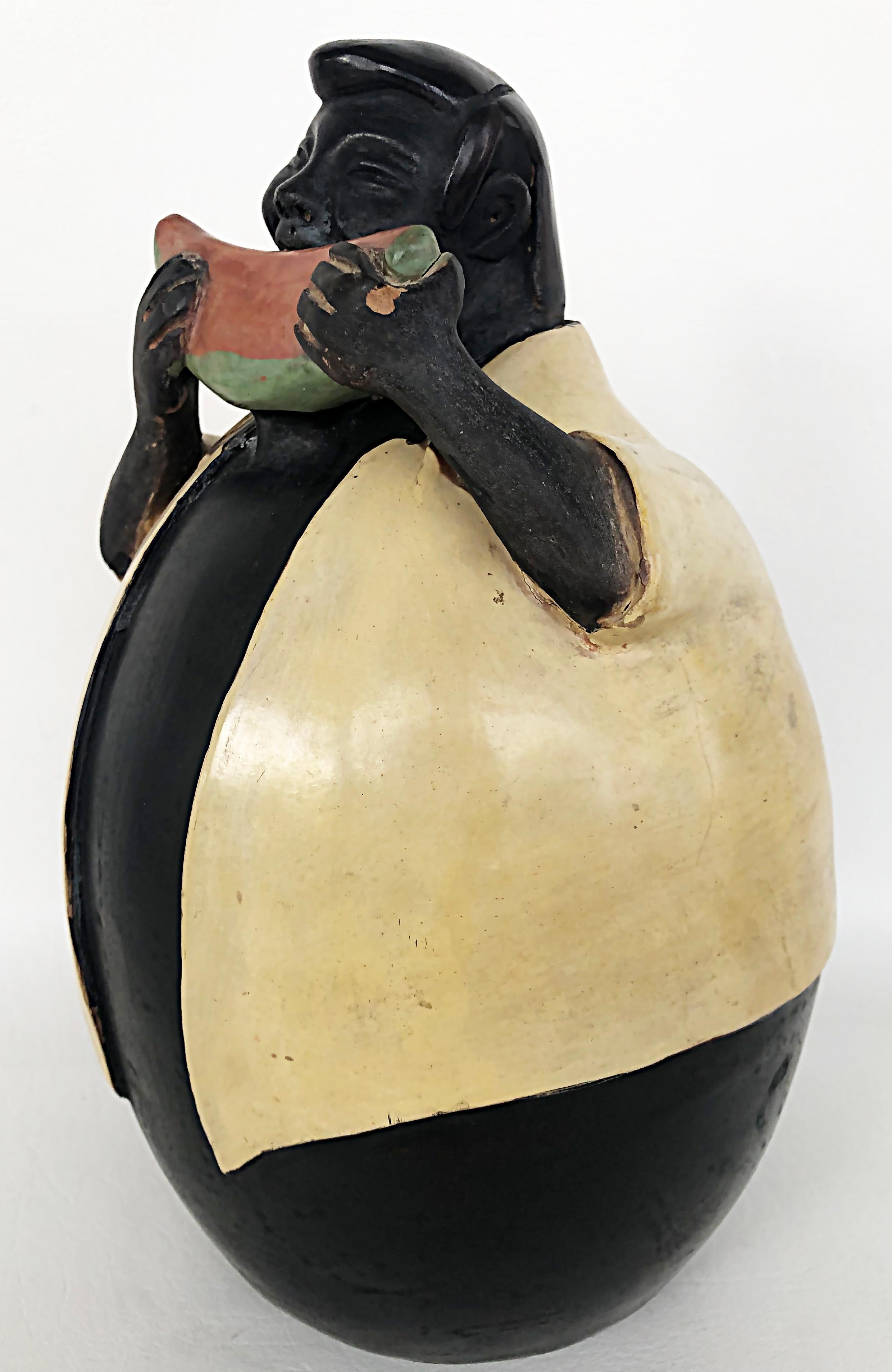 Manuel Sandoval Valez Lateinamerikanische figurative Keramikskulptur der Volkskunst

Zum Verkauf angeboten wird eine Terrakotta-Keramikskulptur im Volkskunst-Stil von Manuel Sandoval Valdez. Das Stück ist auf dem Sockel signiert. Wir bieten