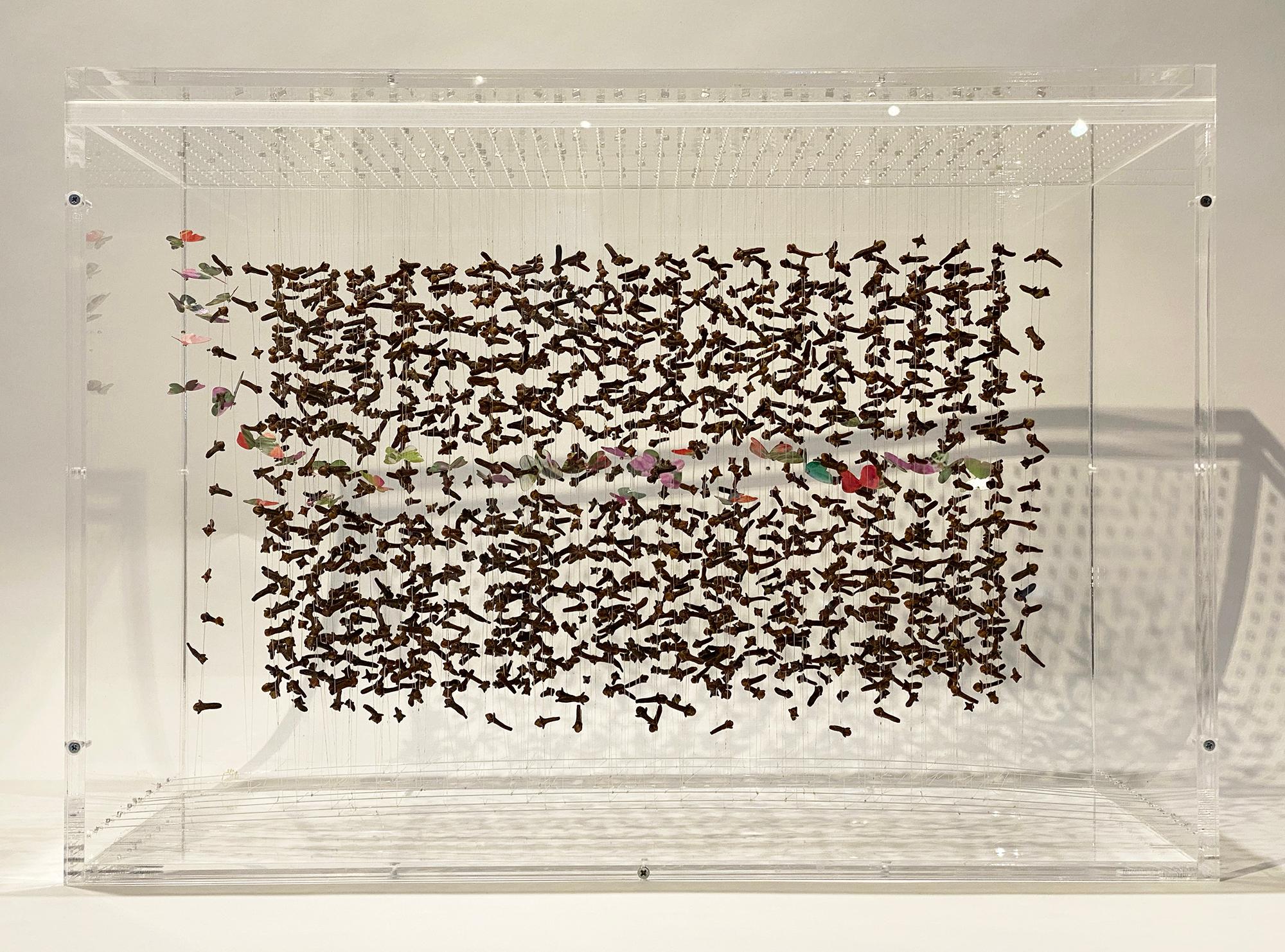Manuèle Bernardi Abstract Sculpture - Migration