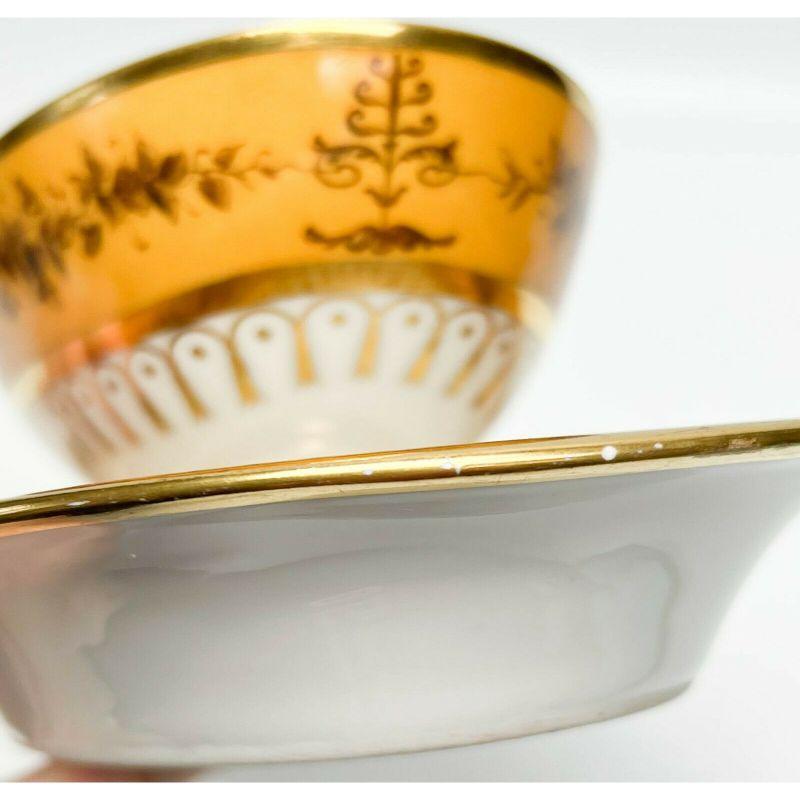 Manufacture de Sevres Gilt Porcelain Lidded Sauce Bowl Nankin Yellow, 1815-1824 For Sale 2