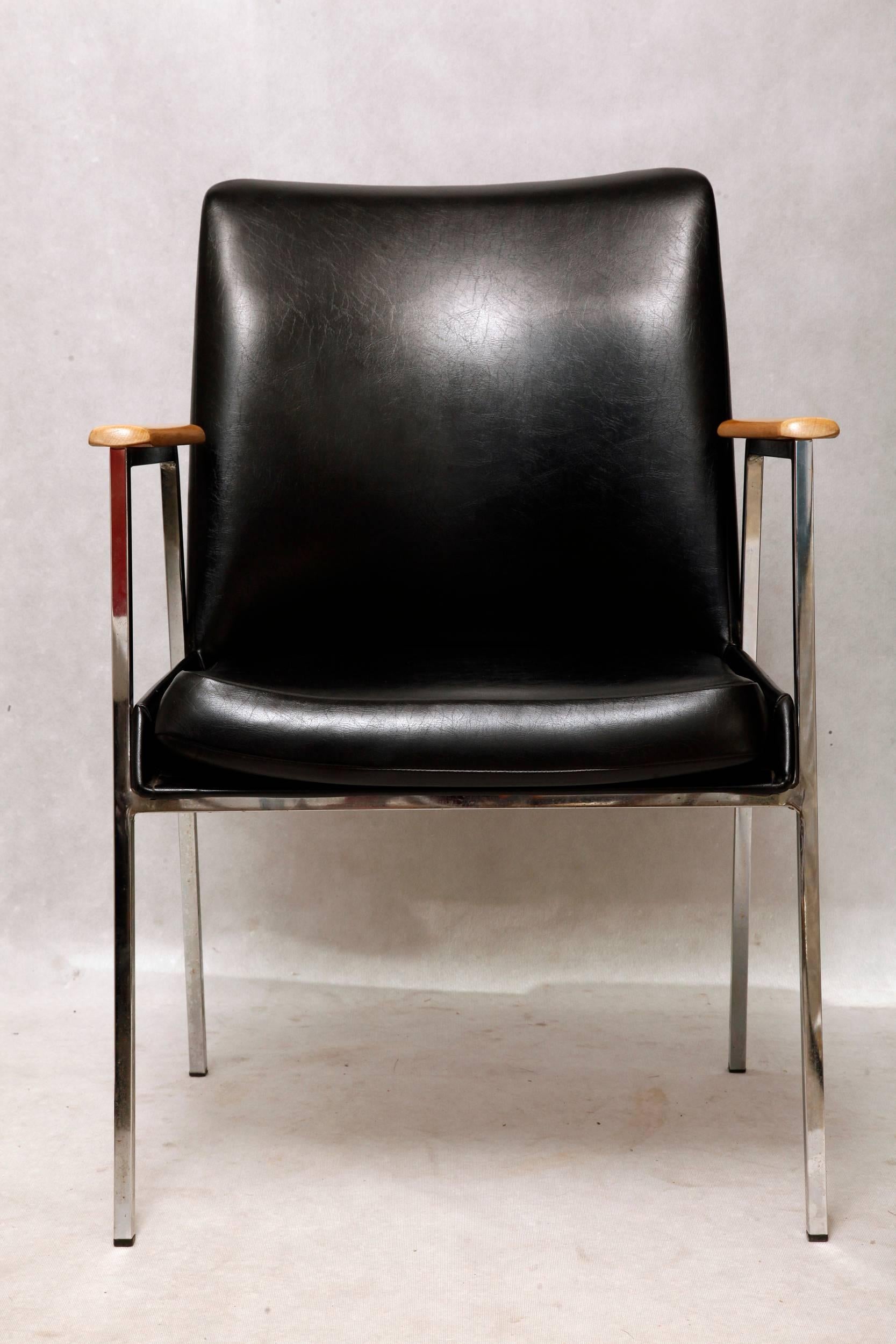Manufactured by Mauser Black armchair,  Germany, 1960s For Sale 7