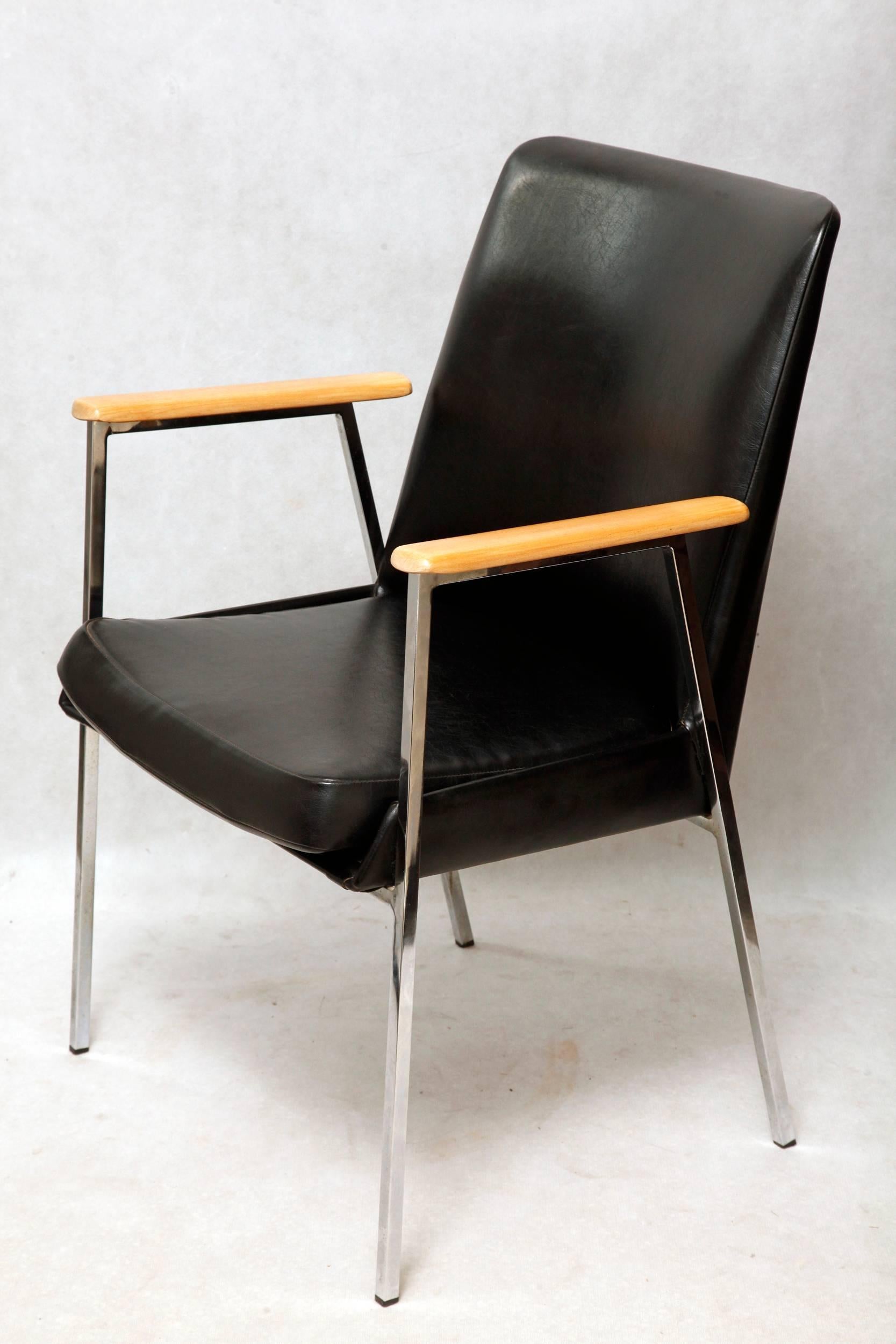 Mid-20th Century Manufactured by Mauser Black armchair,  Germany, 1960s For Sale