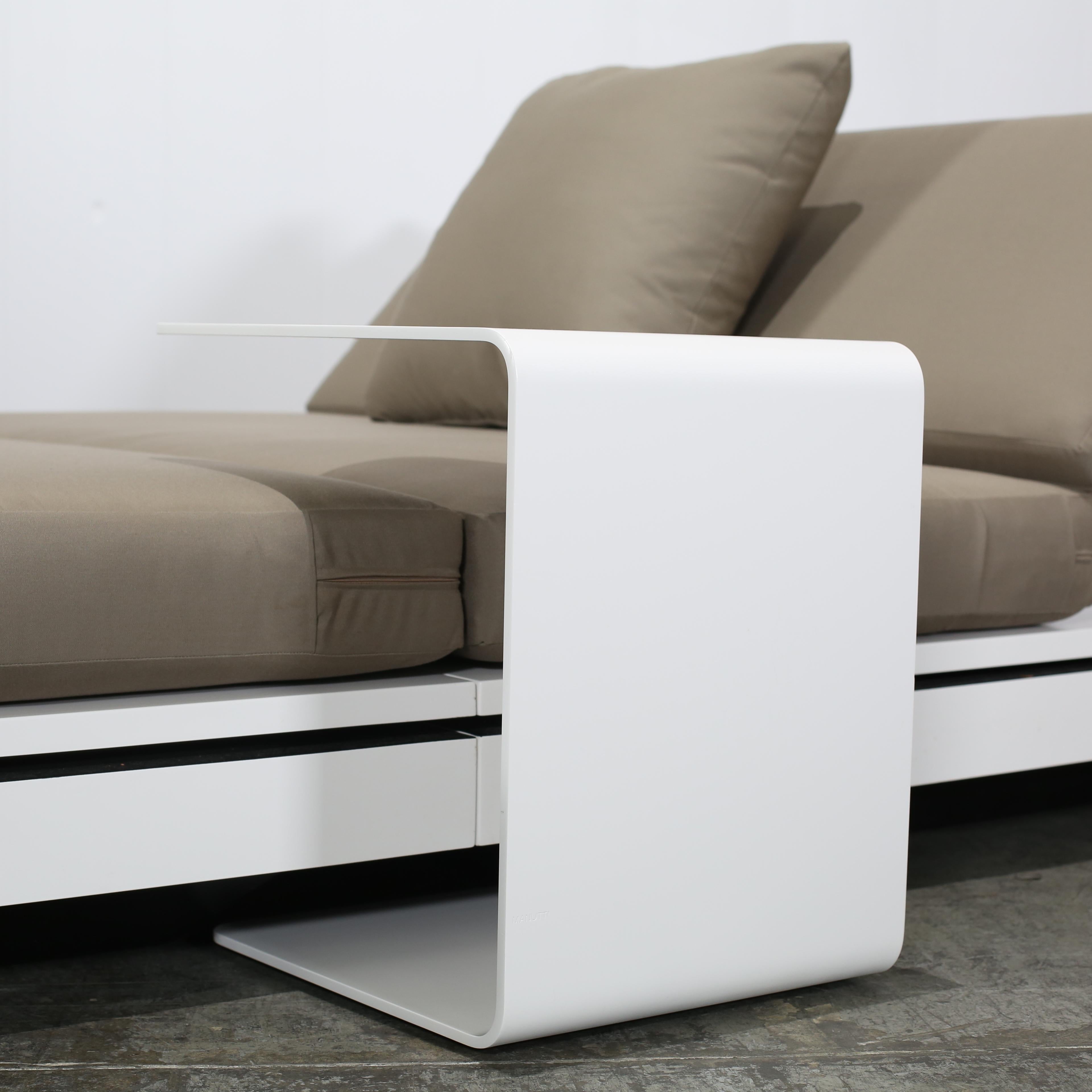 Lettini Manutti Elements, set di due In condizioni buone in vendita a Basildon, London