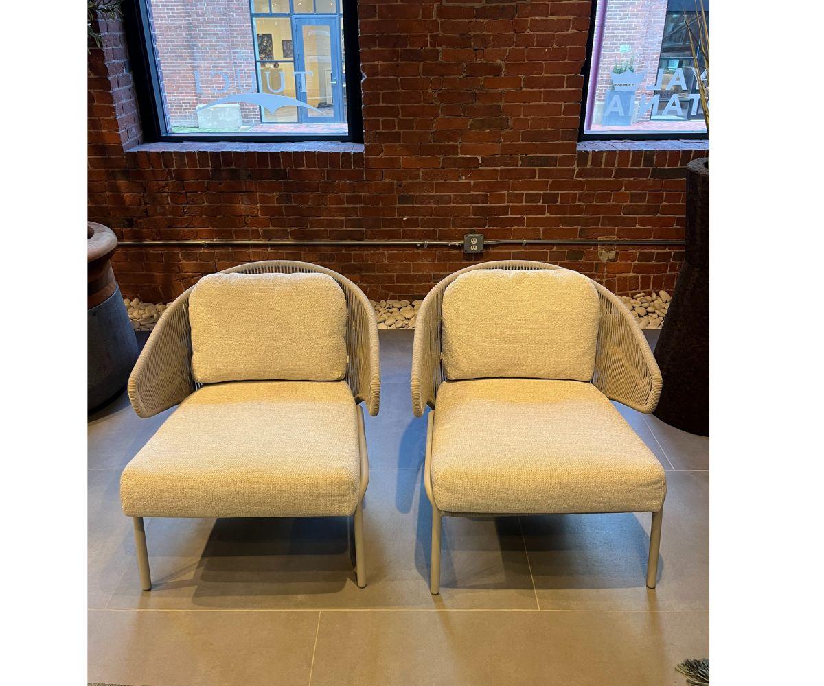 Manutti Radoc Lounge Chair- Set of 2 Bon état - En vente à Boston, MA
