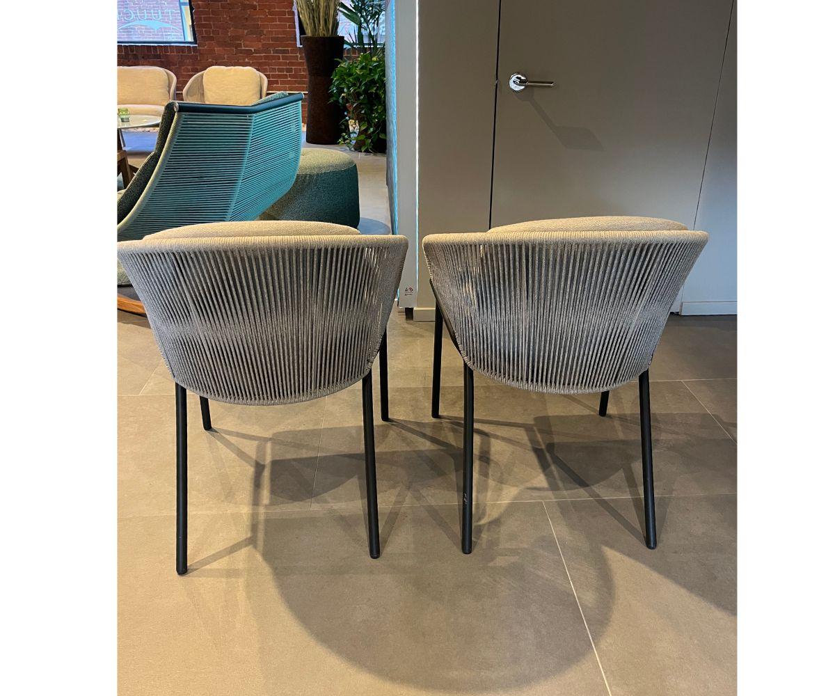 Ensemble de table et chaises d'extérieur Radoc en vente 2