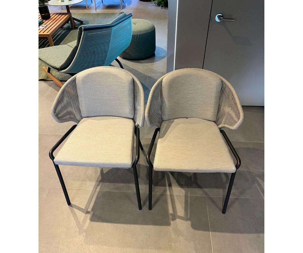 Ensemble de table et chaises d'extérieur Radoc en vente 1