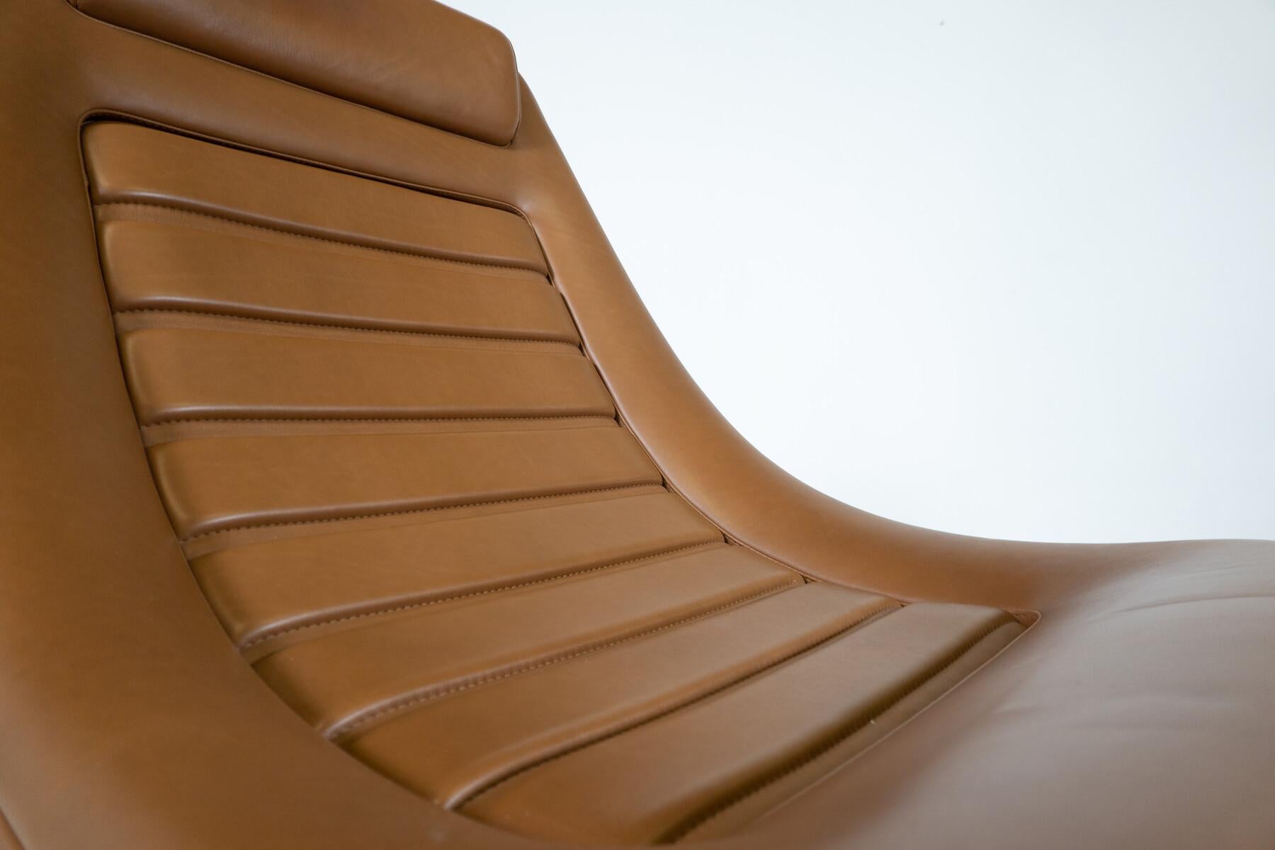 20th Century Manzù Lounge Chair by Pio Manzu for Alias For Sale