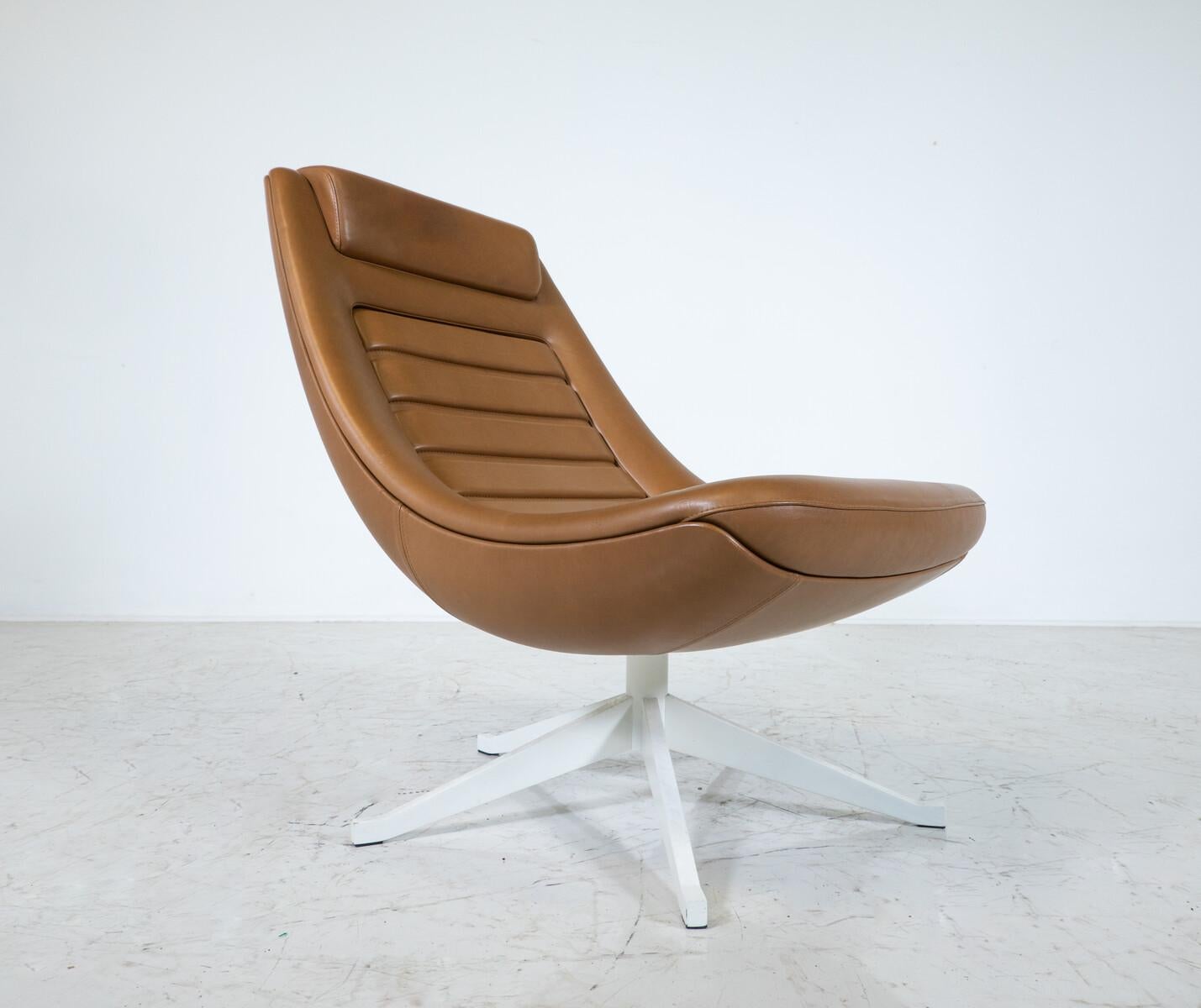 Manzù Lounge Chair by Pio Manzu for Alias For Sale 5