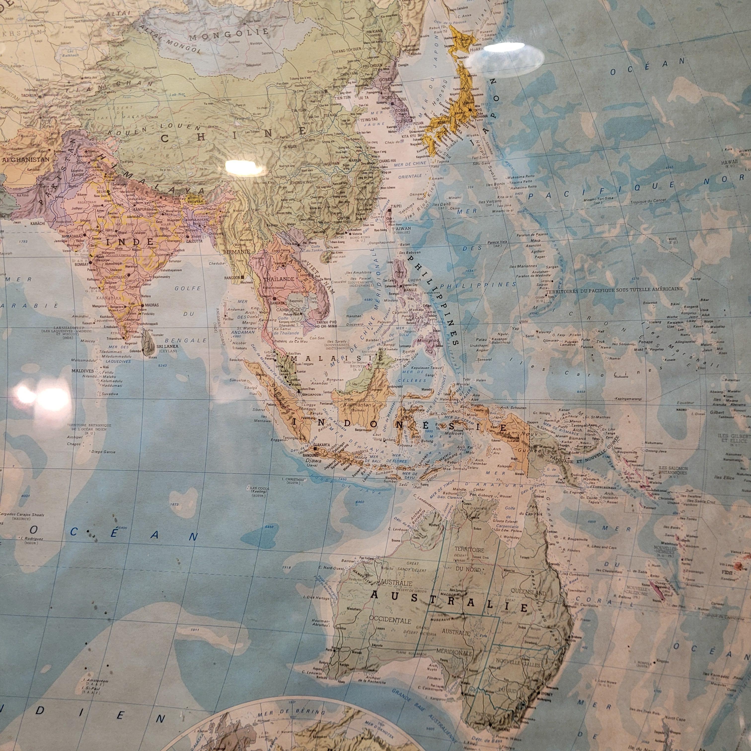 Karte von Frankreich, Globus / Planisphere Le Monde Politique, National Geographic Ins (Kristall) im Angebot