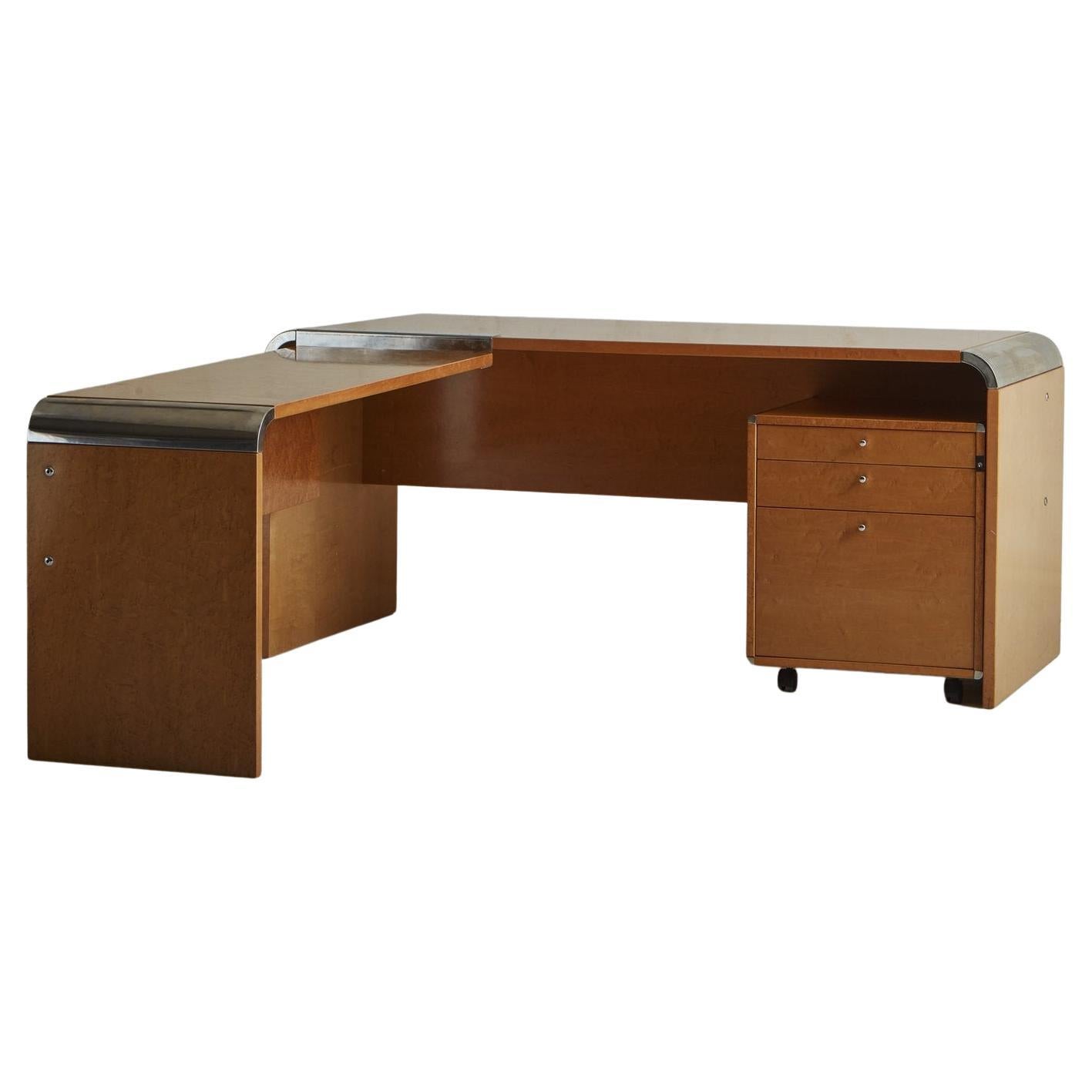 Maple + Aluminum Desk by Giovanni Offredi for Saporiti, Italy, 1970s For Sale