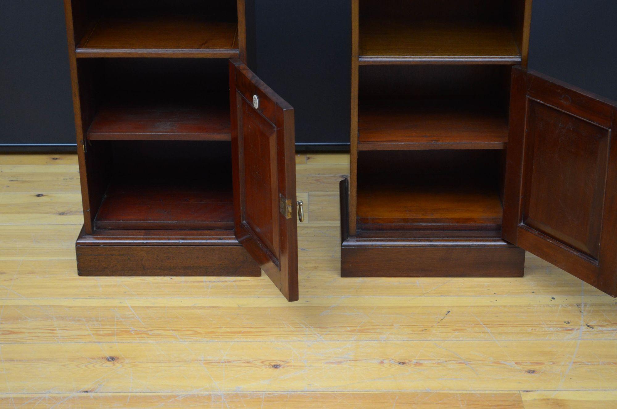 Maple and Co Bedside Cabinets in Mahogany 5