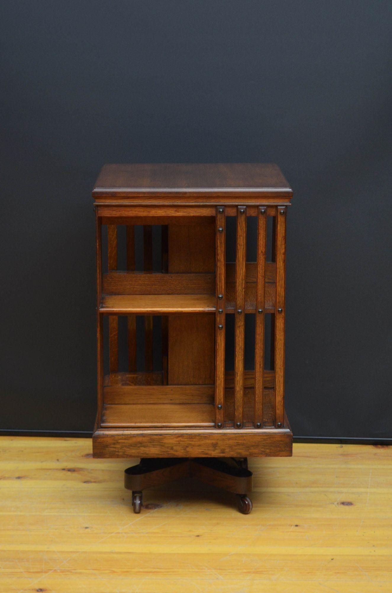 Maple and Co Oak Revolving Bookcases In Good Condition For Sale In Whaley Bridge, GB