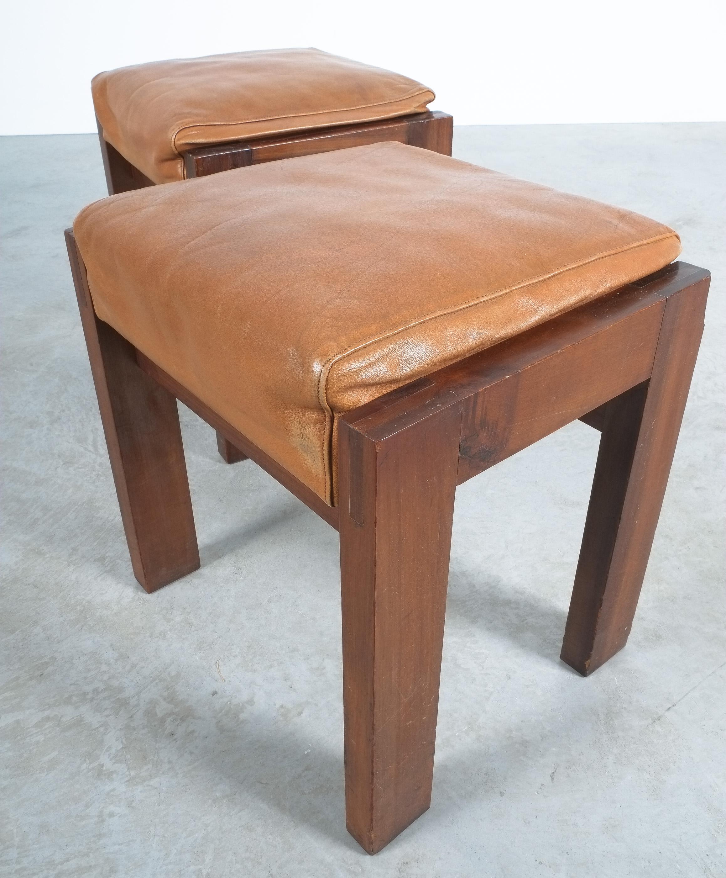 Mid-Century Modern Maple and Leather Midcentury Wood Stools, Italy, 1950 For Sale