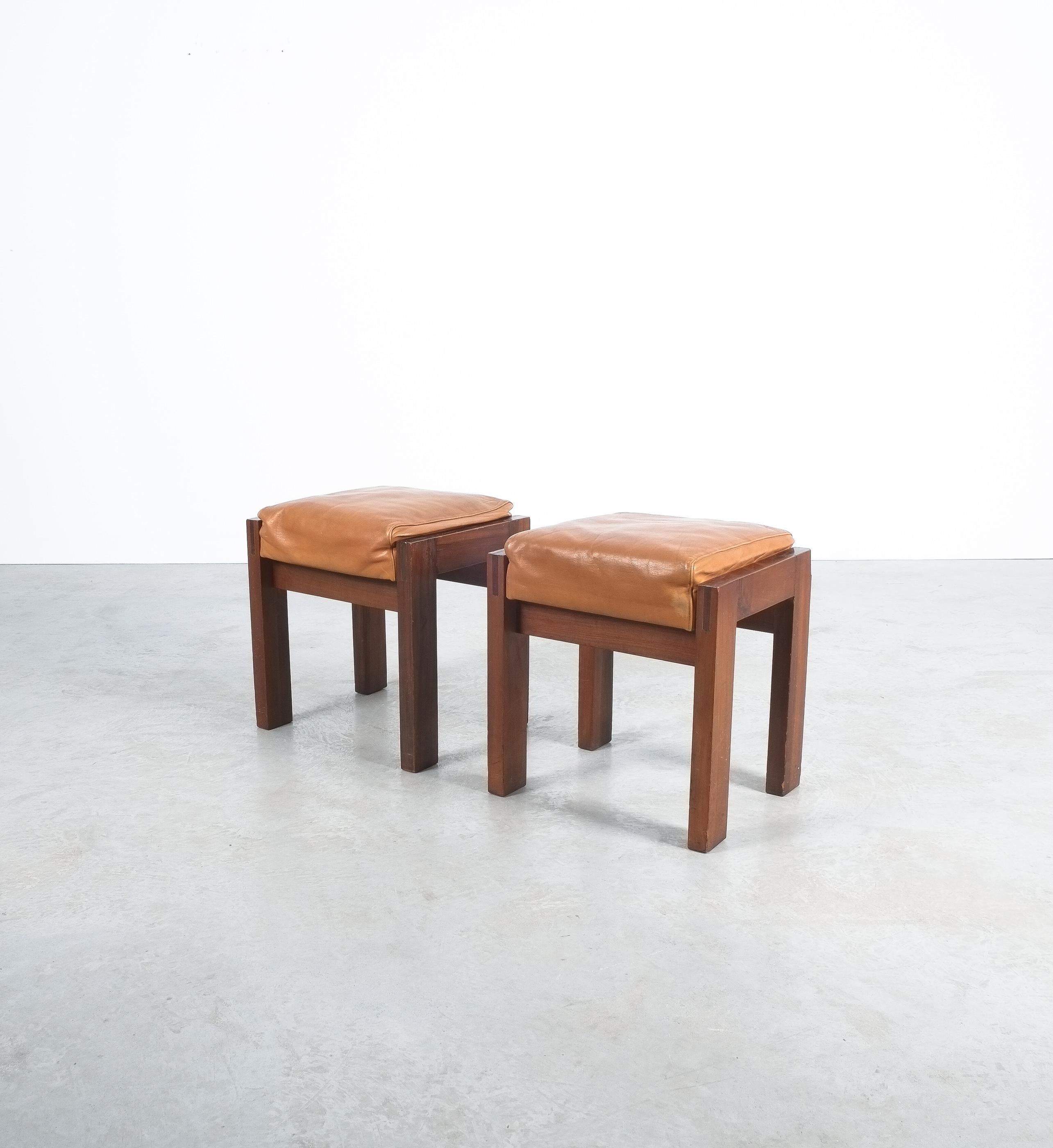 Mid-20th Century Maple and Leather Midcentury Wood Stools, Italy, 1950 For Sale