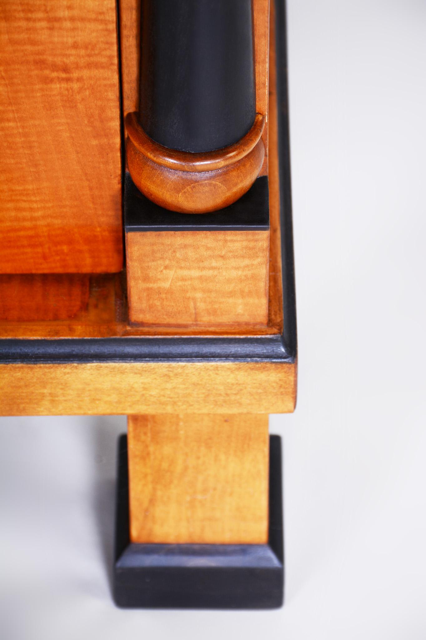 Maple Biedermeier Hest of Drawers, Commode, 19th Century, Austria In Good Condition In Horomerice, CZ