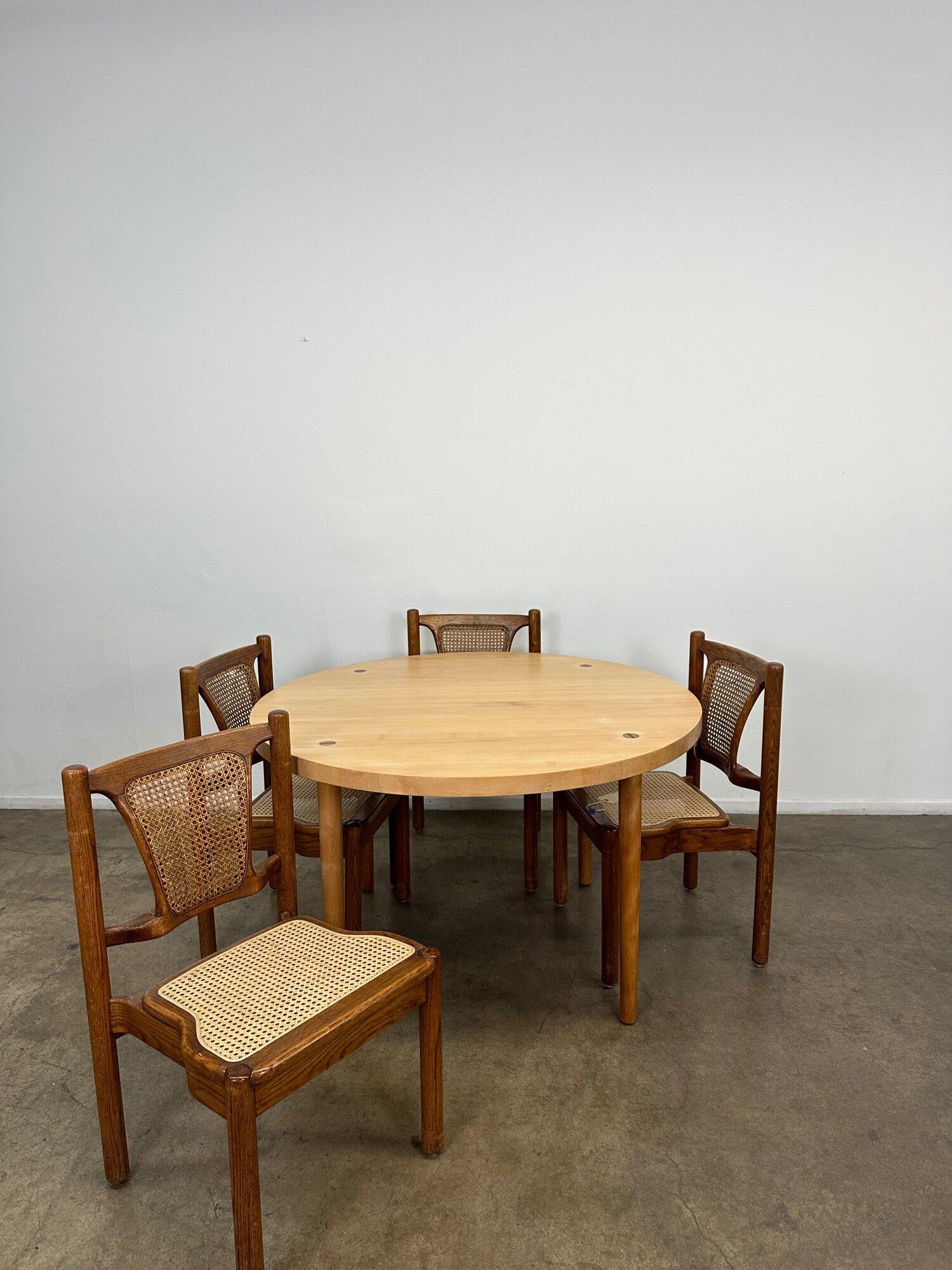 Maple butcher block table by Claud Bunyard In Good Condition For Sale In Los Angeles, CA