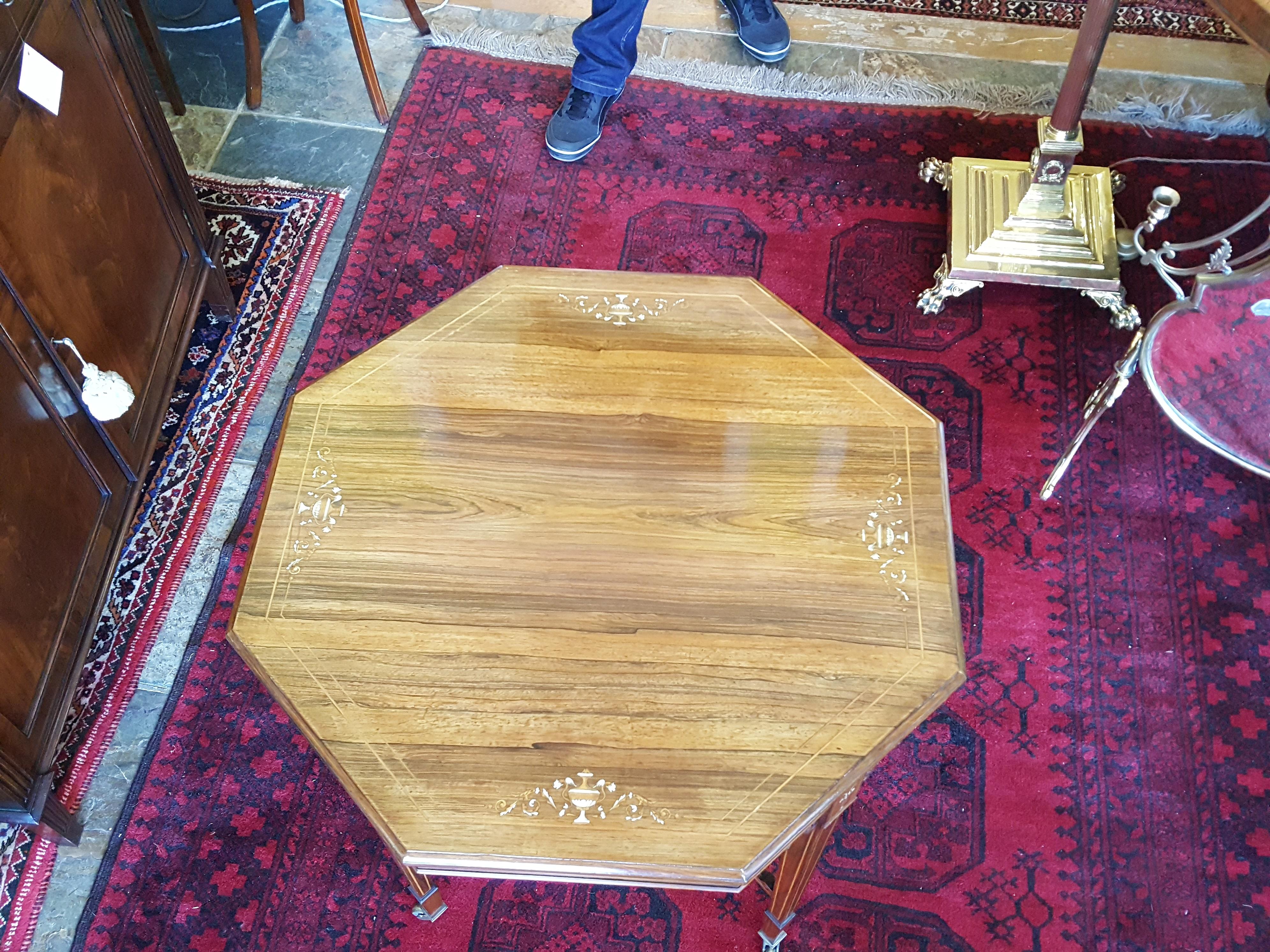 Maple & Co. Edwardian Octagonal Boxwood Inlaid Rosewood Center Table For Sale 1